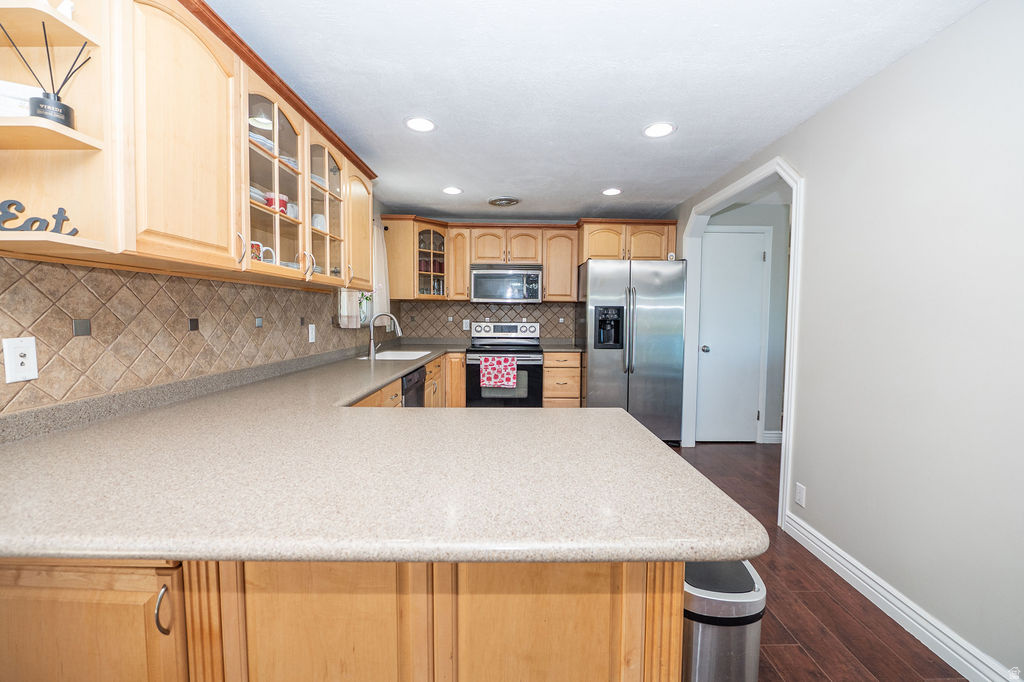 main property photo 12