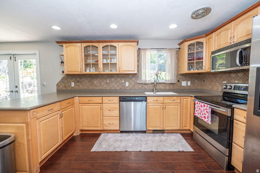main property photo 14