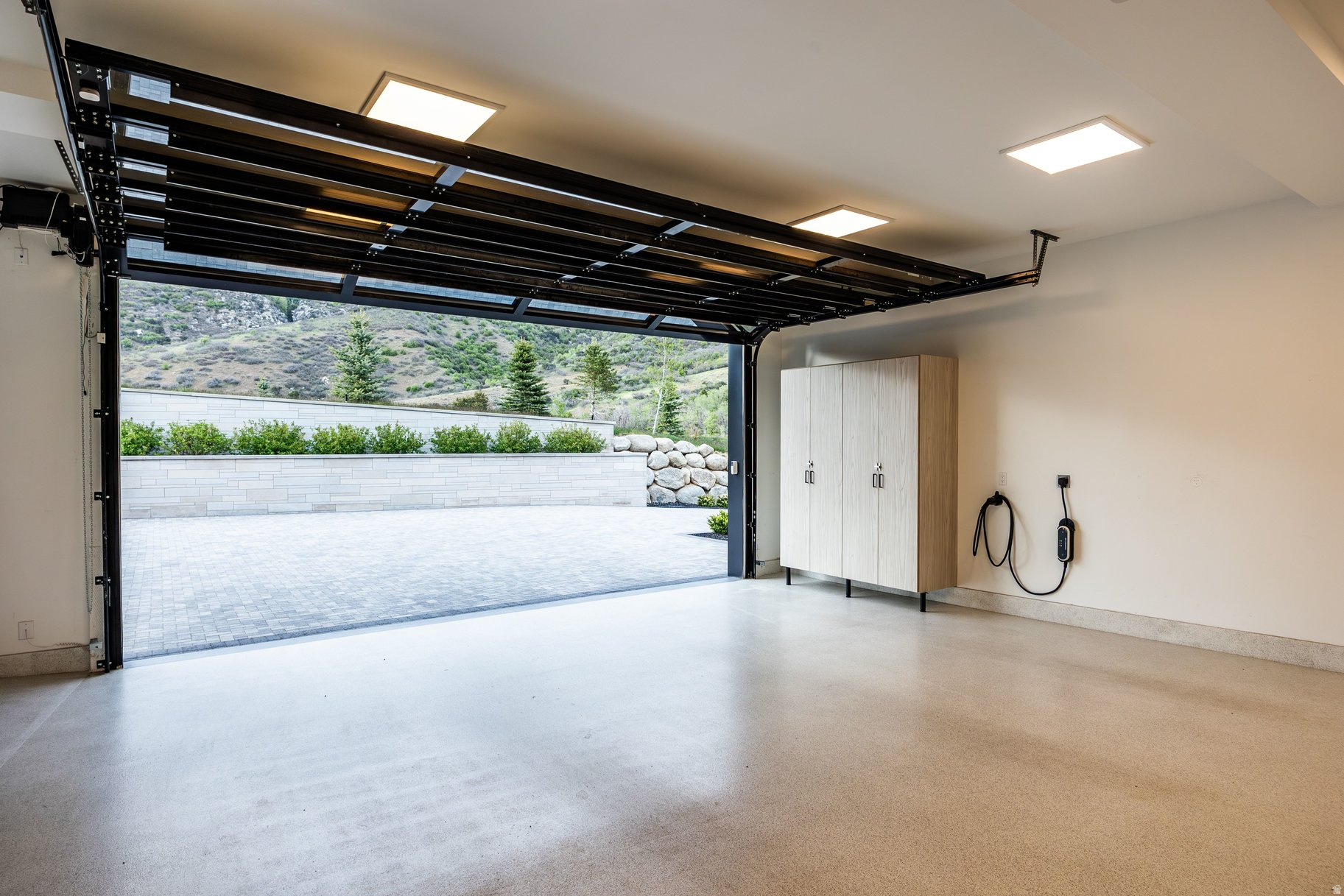 main property photo 85