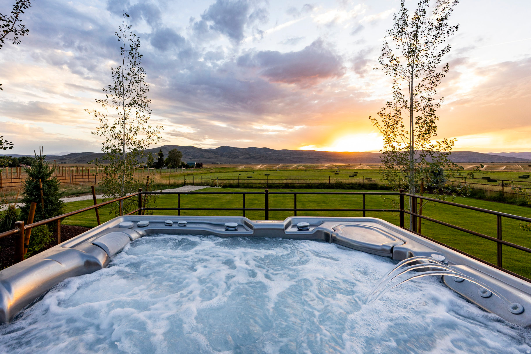 main property photo 33