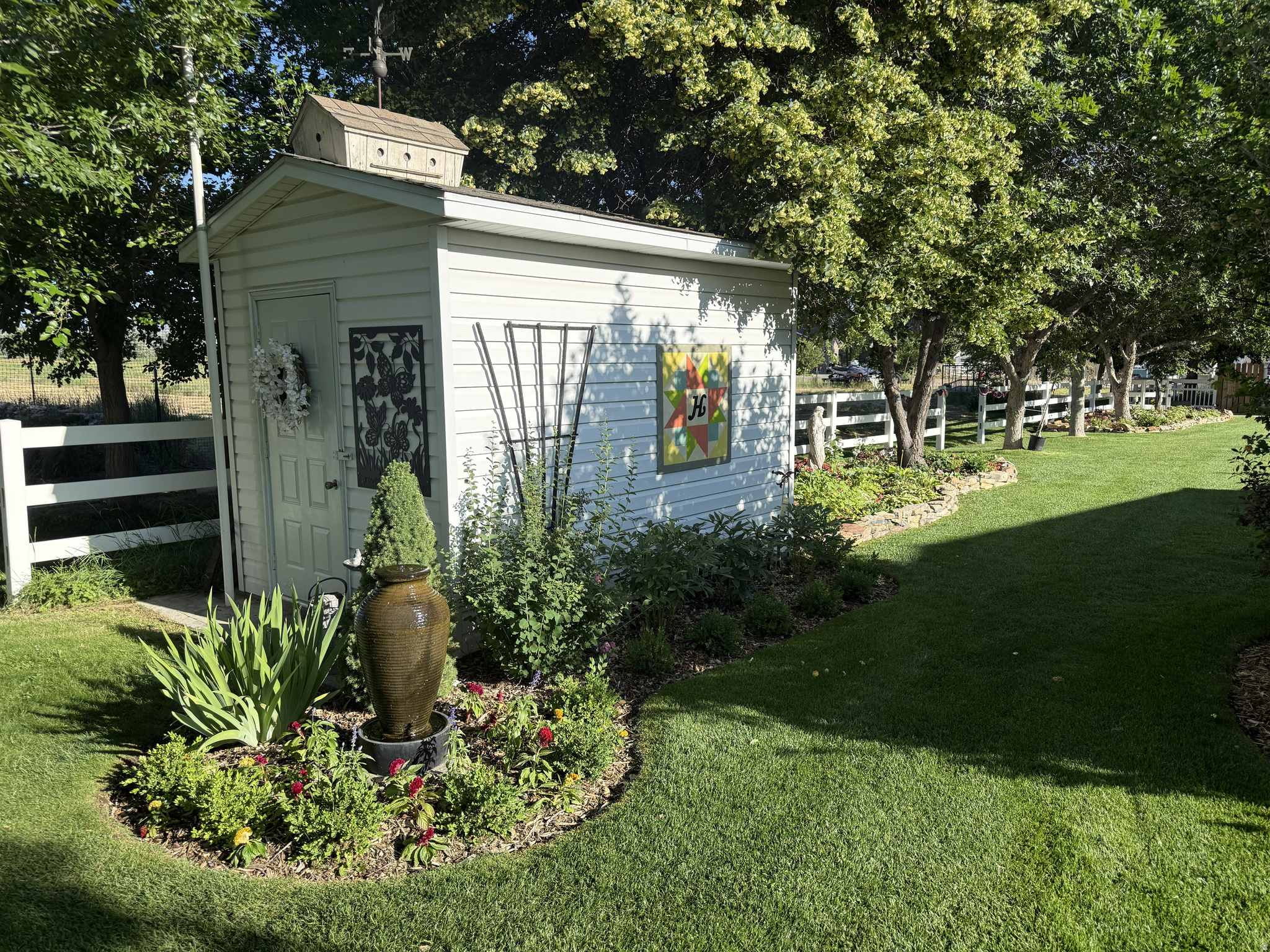 main property photo 28