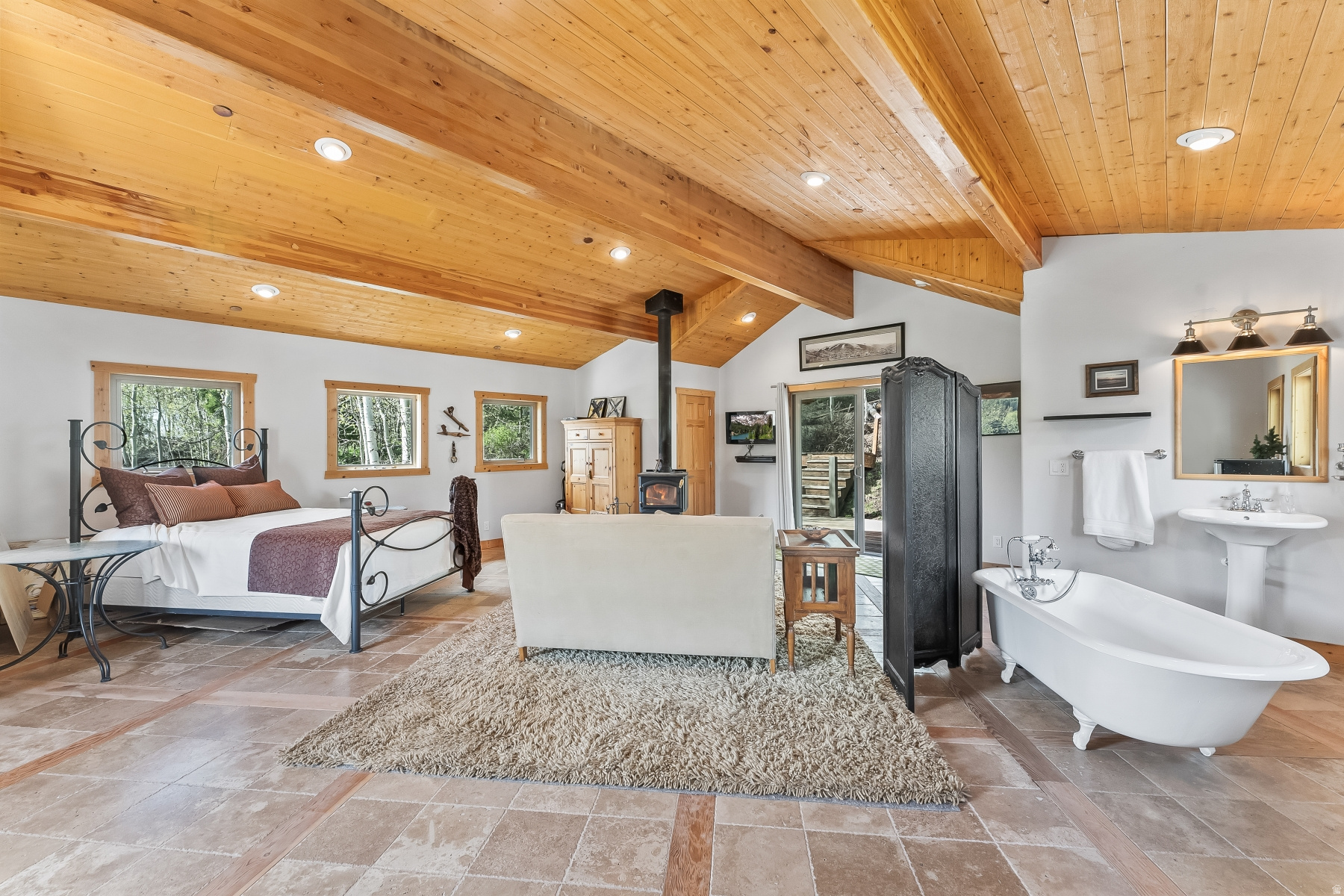 main property photo 60