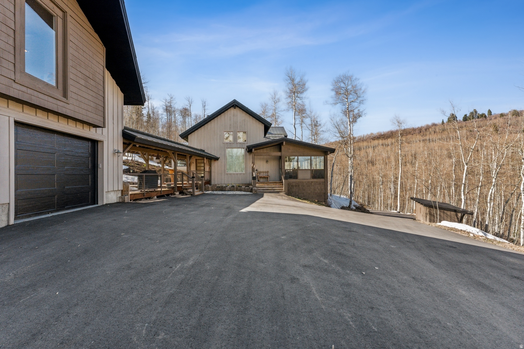 main property photo 67
