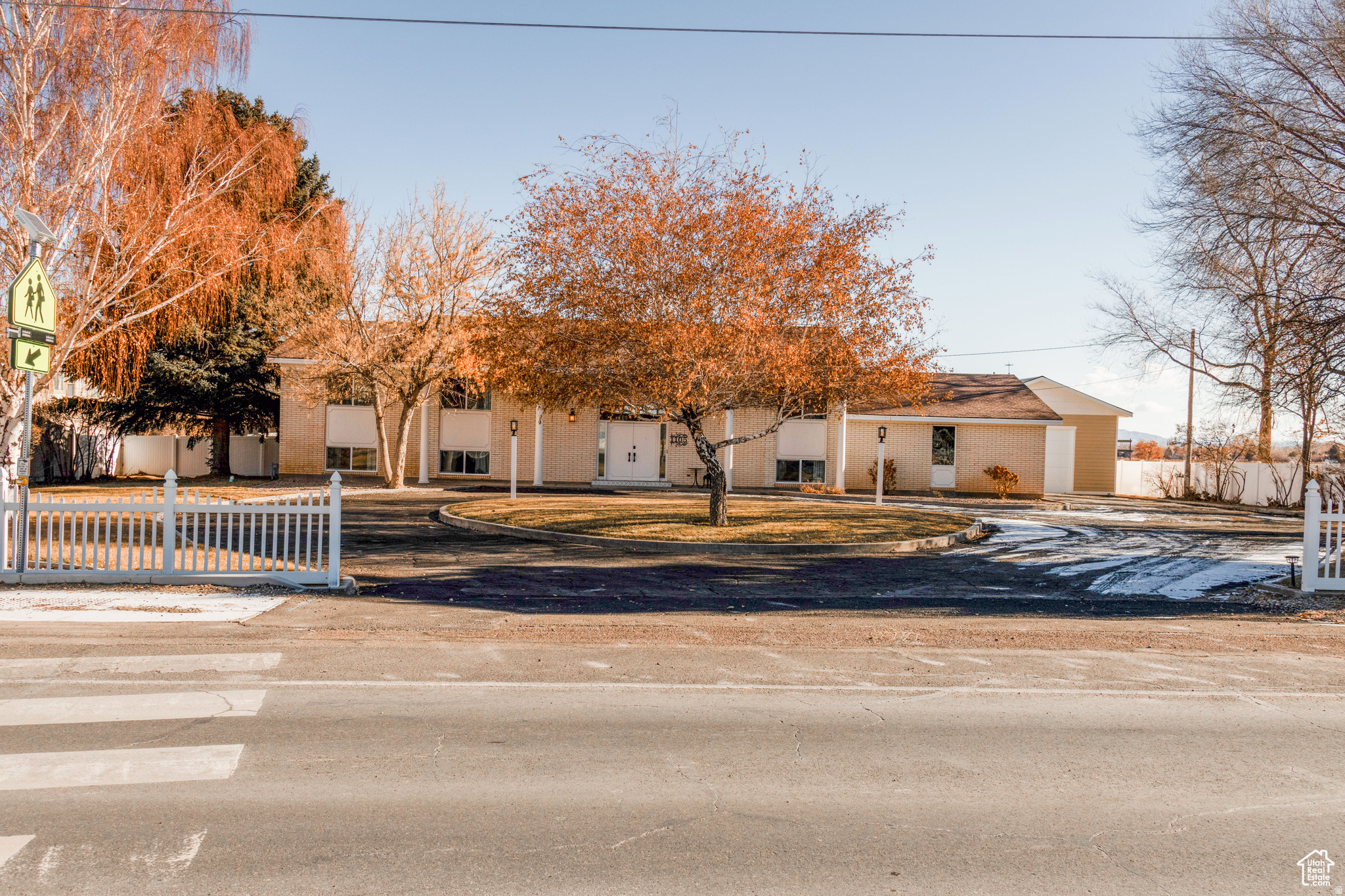 main property photo 35