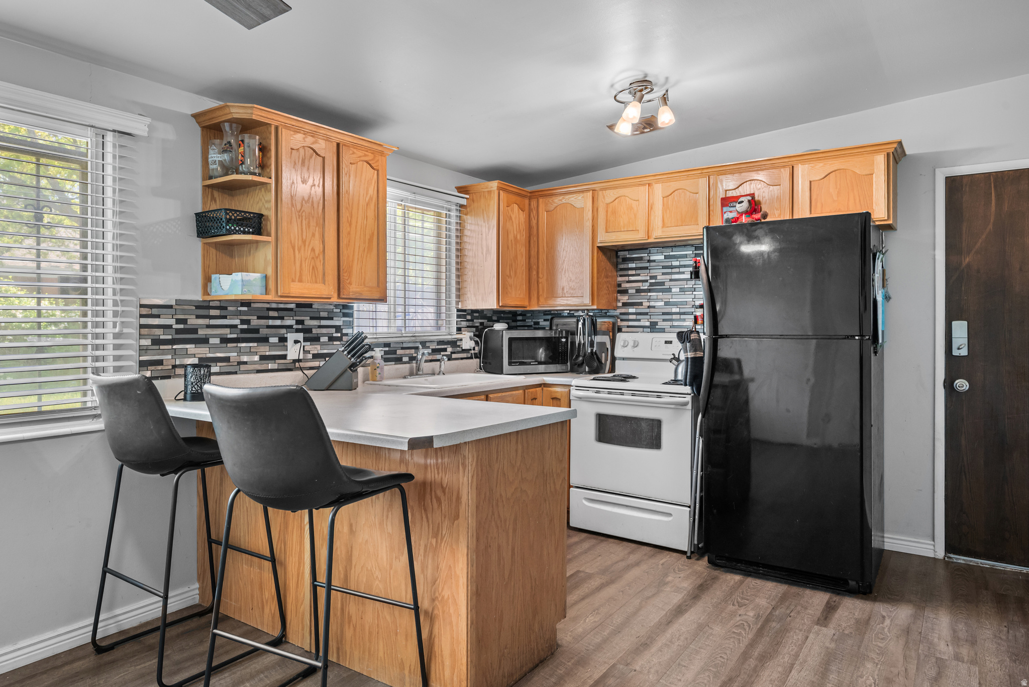 main property photo 5