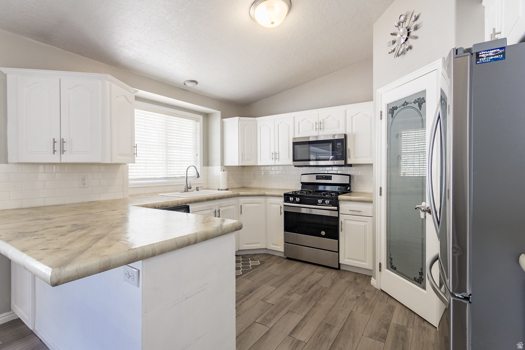 main property photo 7