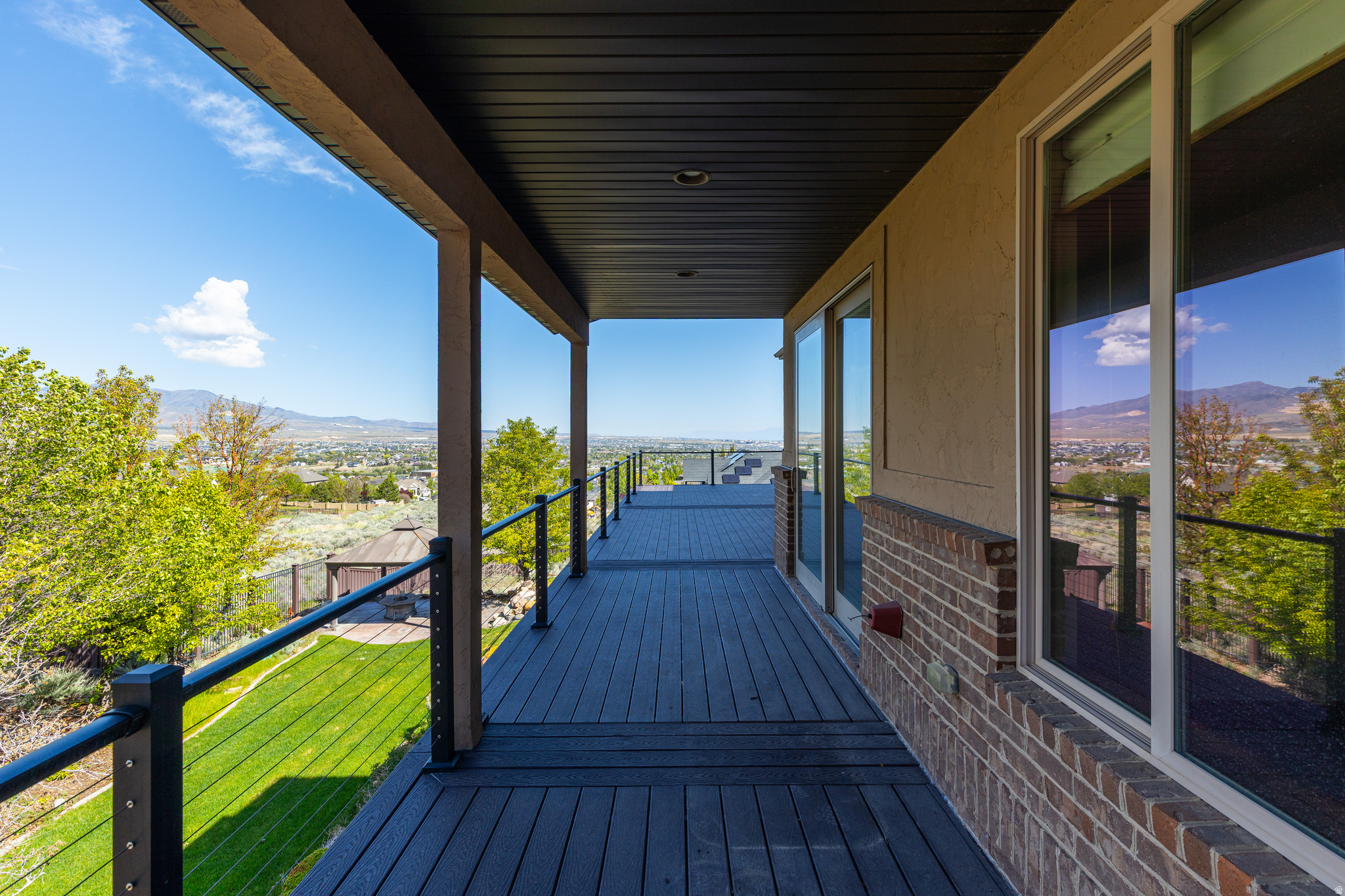 main property photo 50
