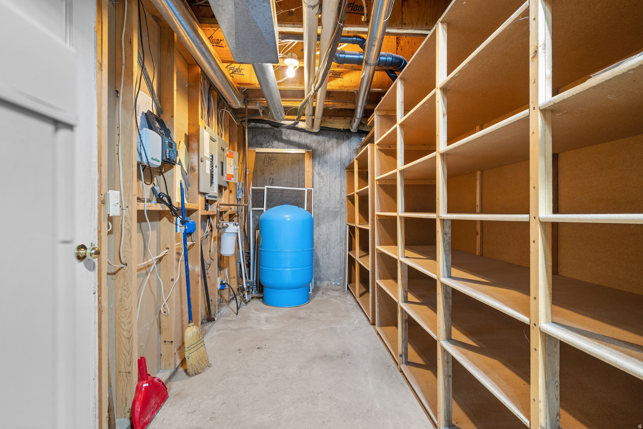 main property photo 44