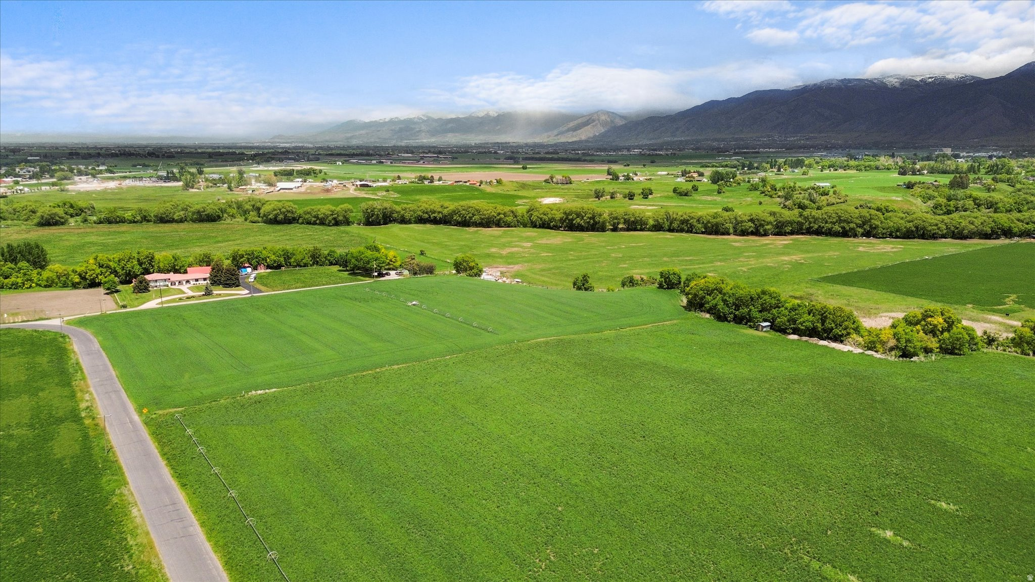 main property photo 9