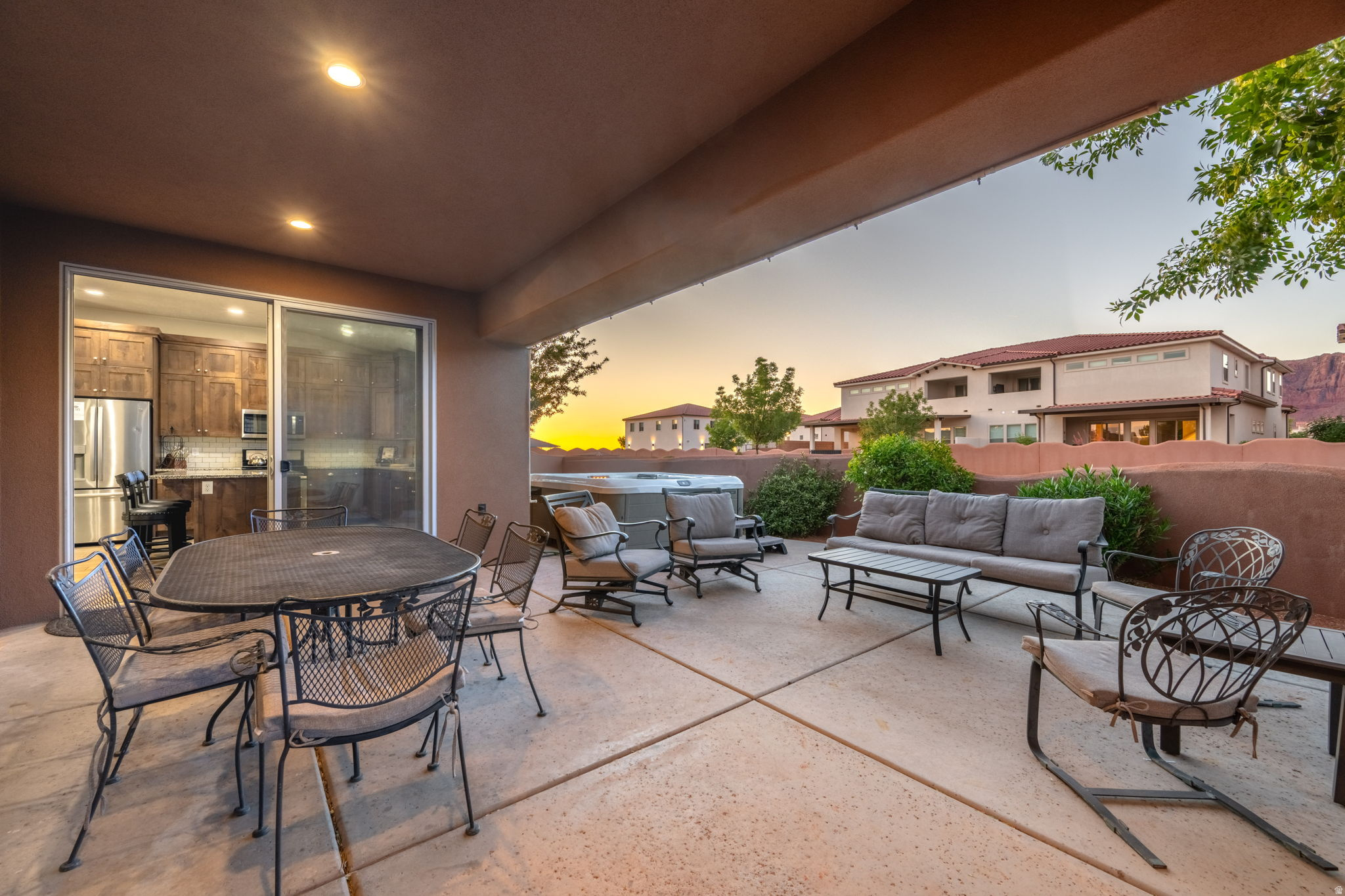main property photo 16