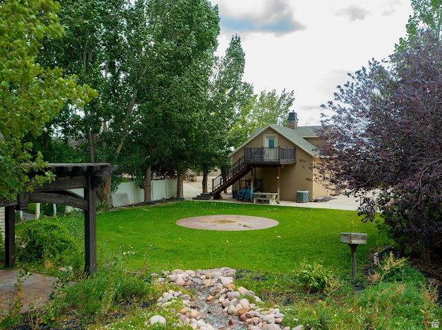 main property photo 13