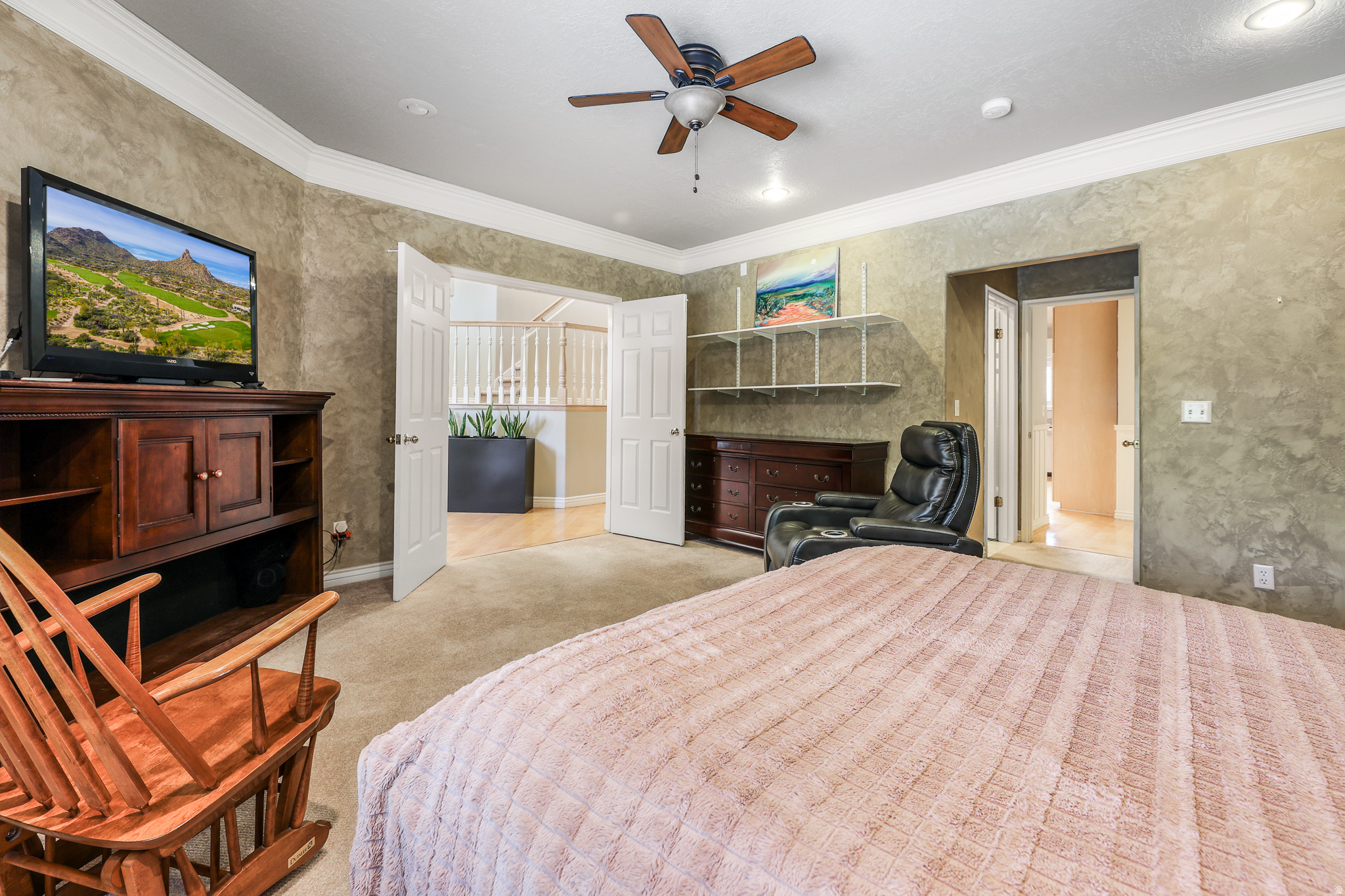 main property photo 26