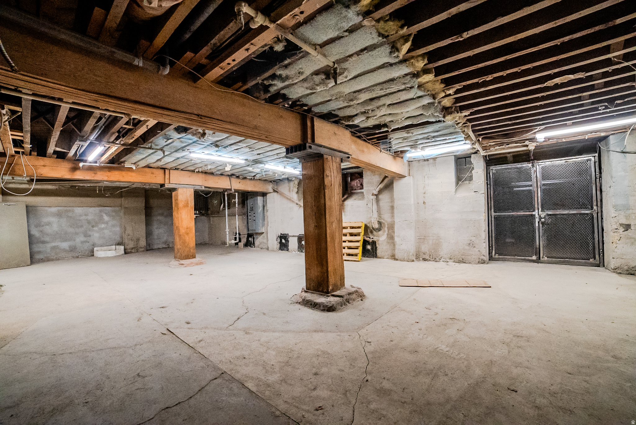 main property photo 22