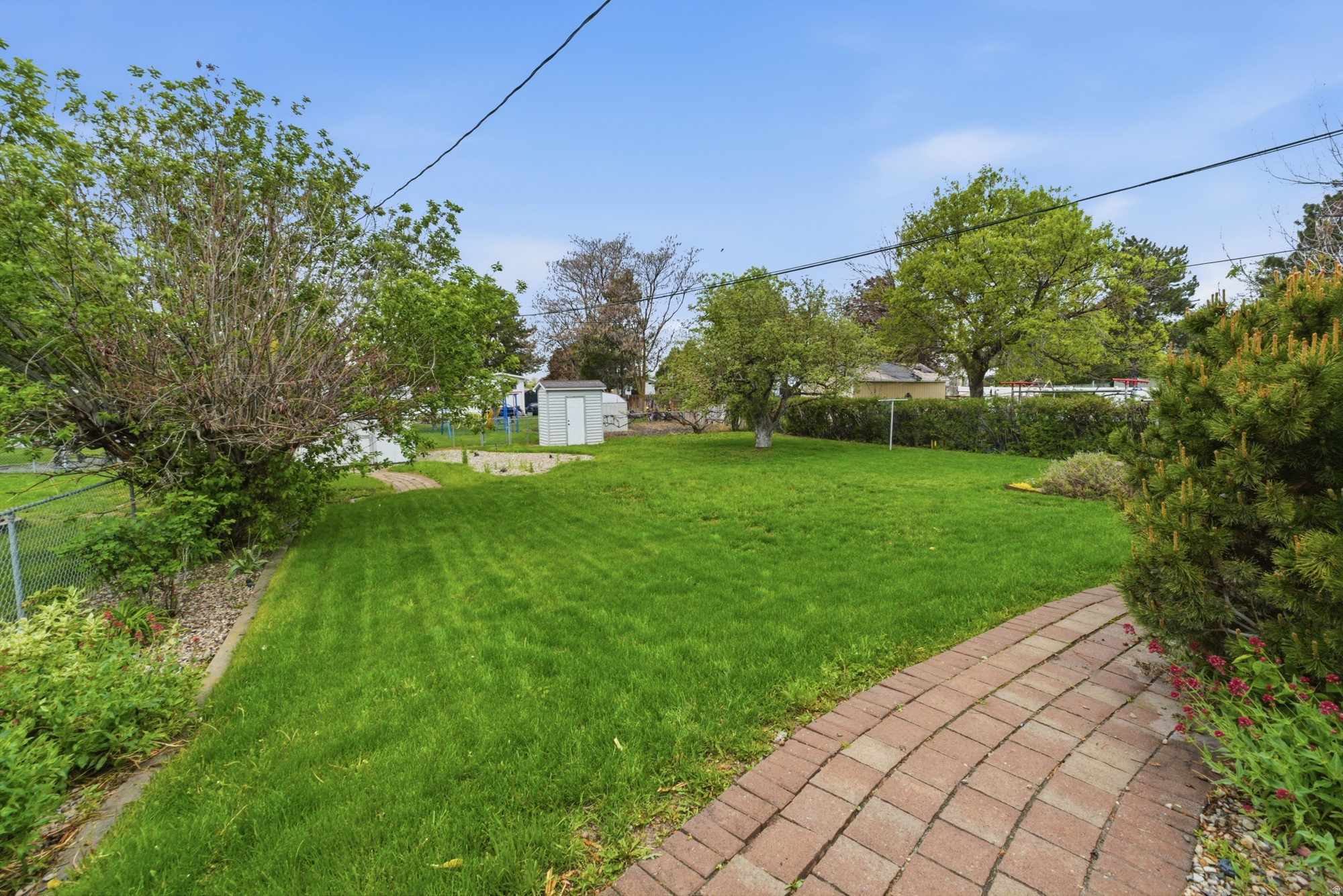 main property photo 38