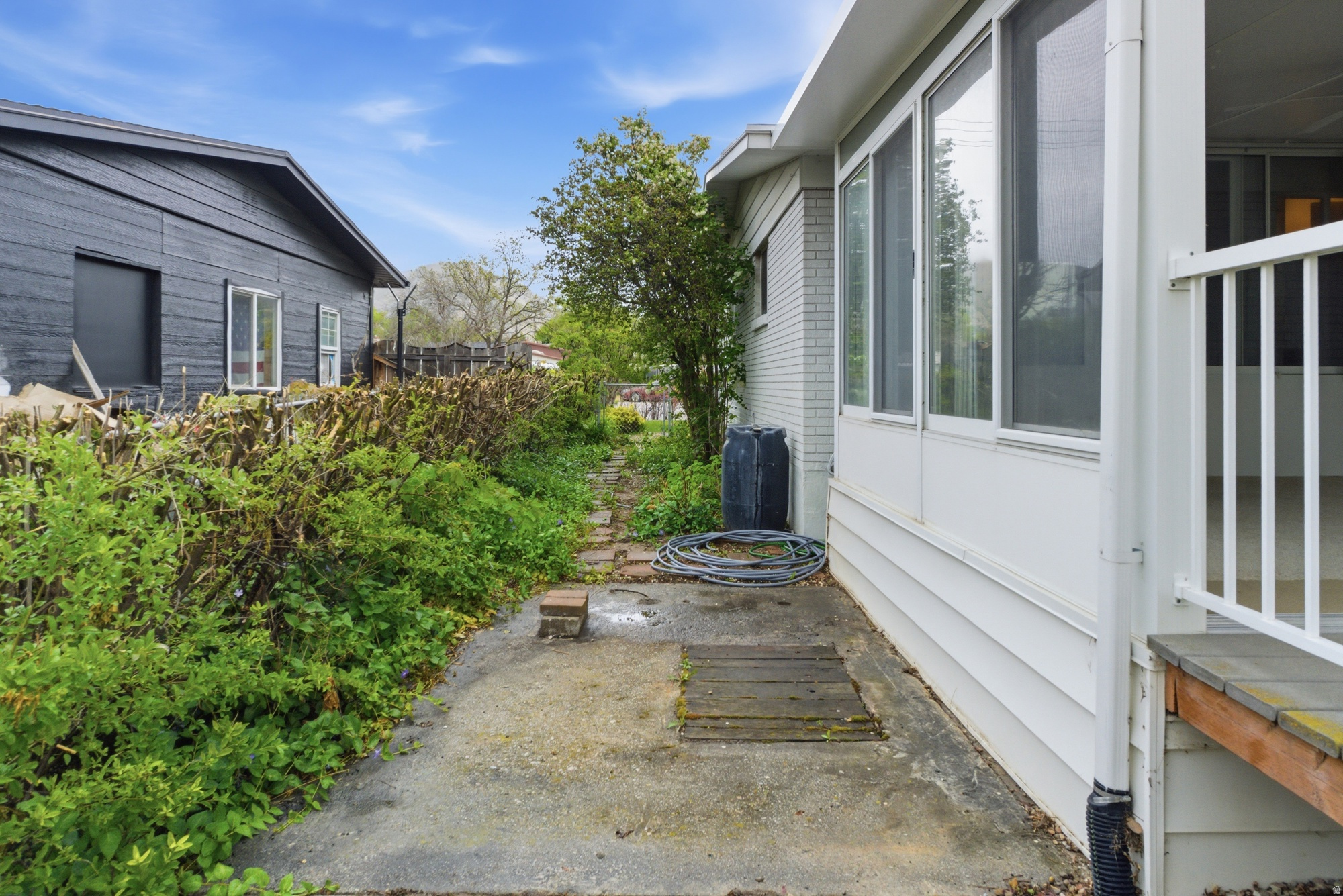 main property photo 48