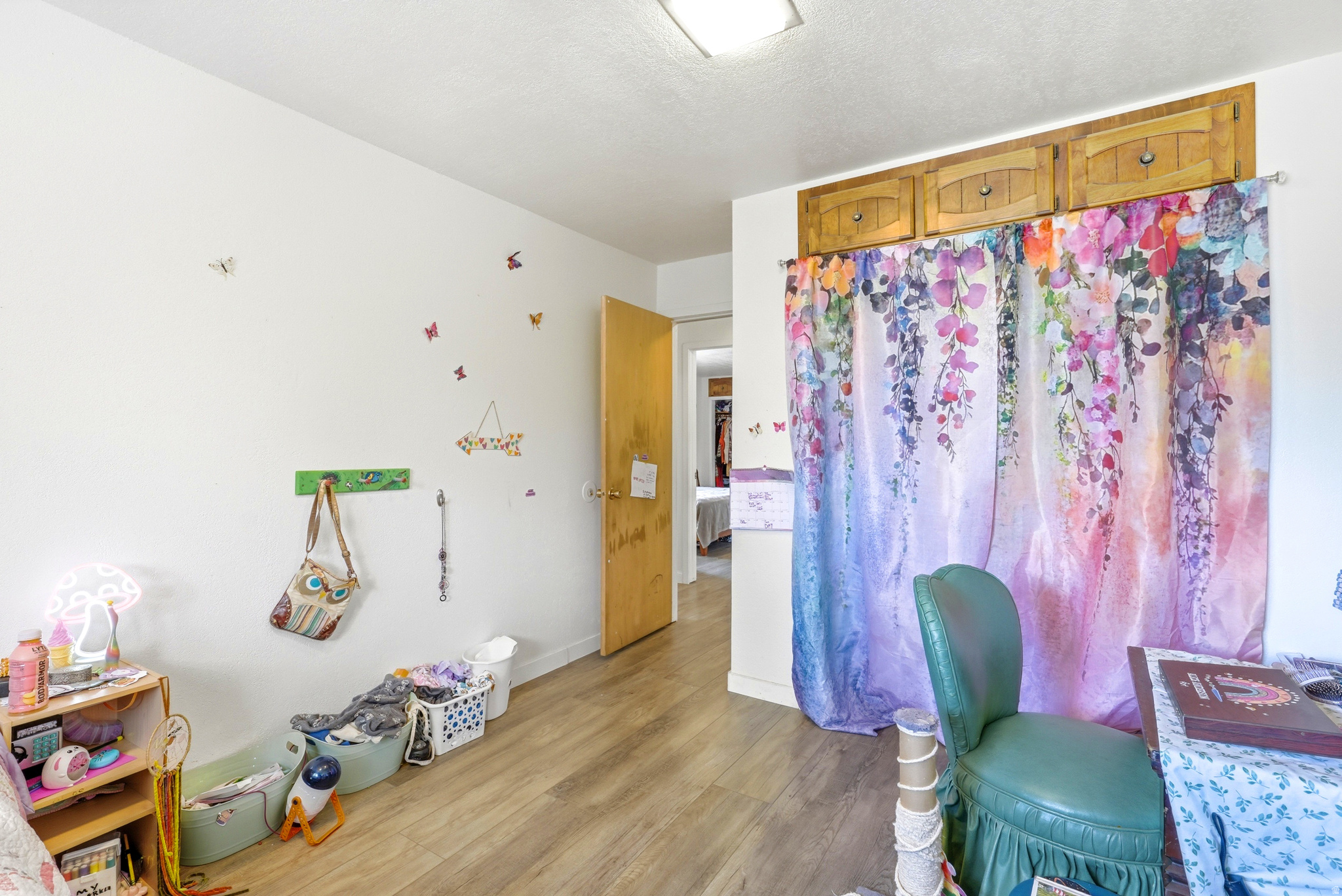 main property photo 18