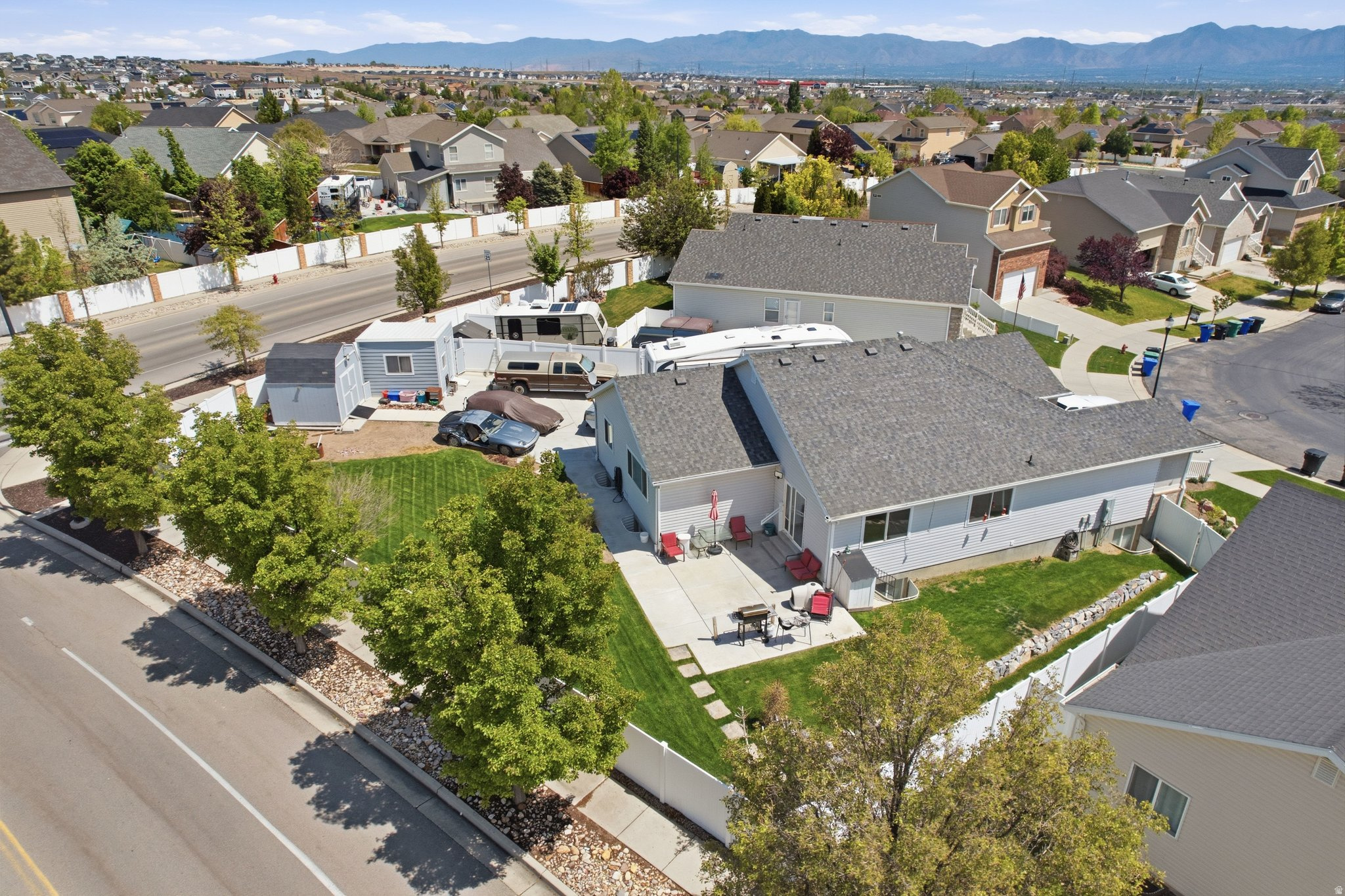 main property photo 42