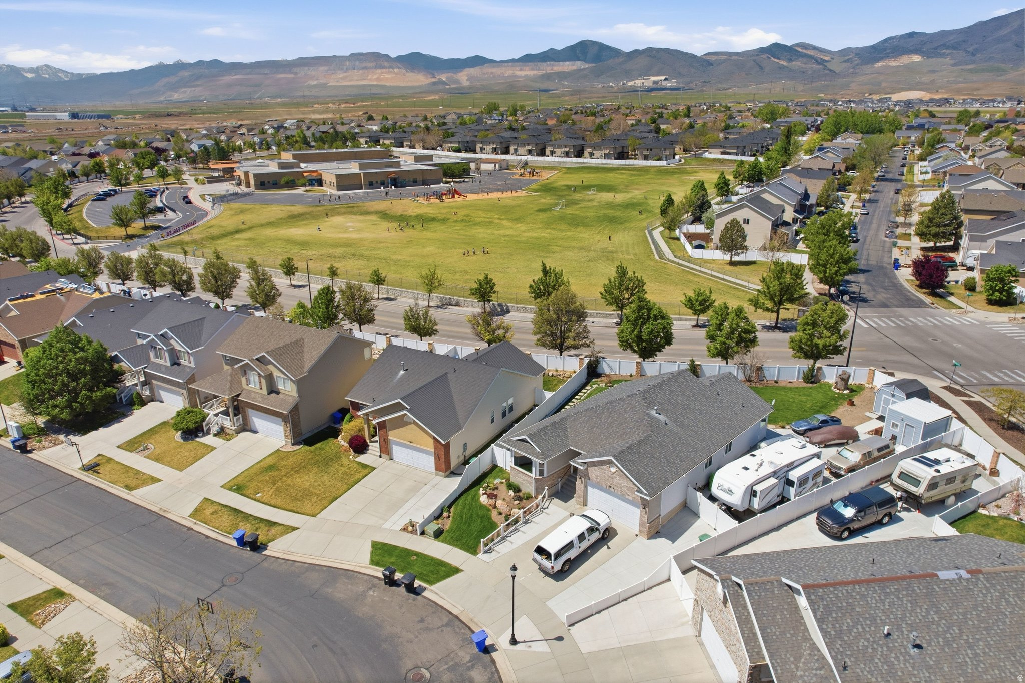 main property photo 43
