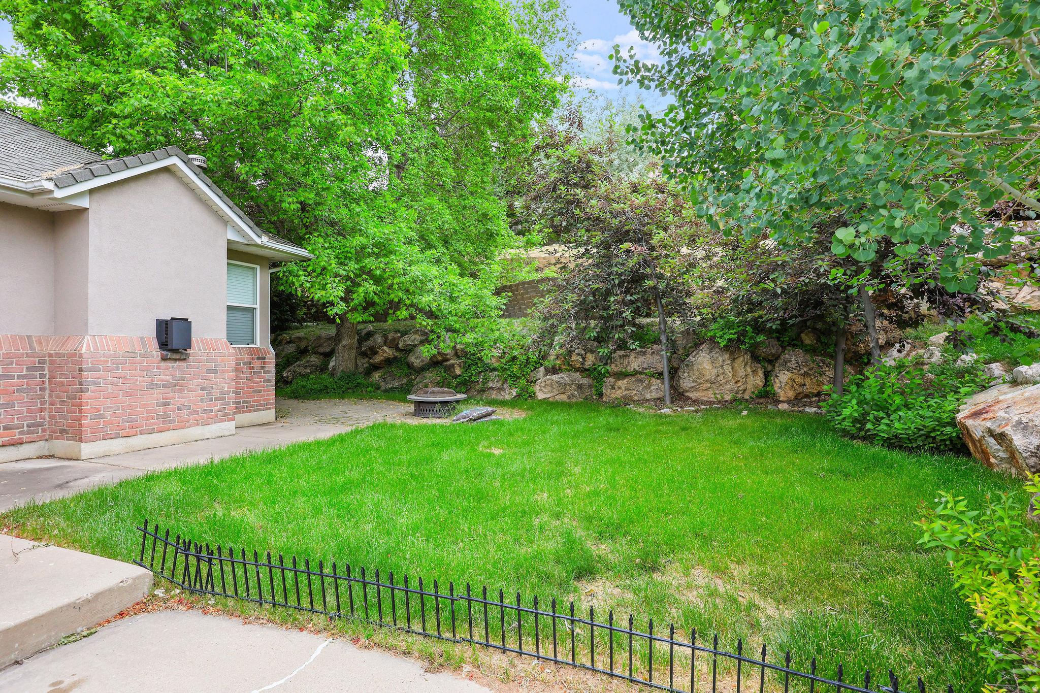 main property photo 38