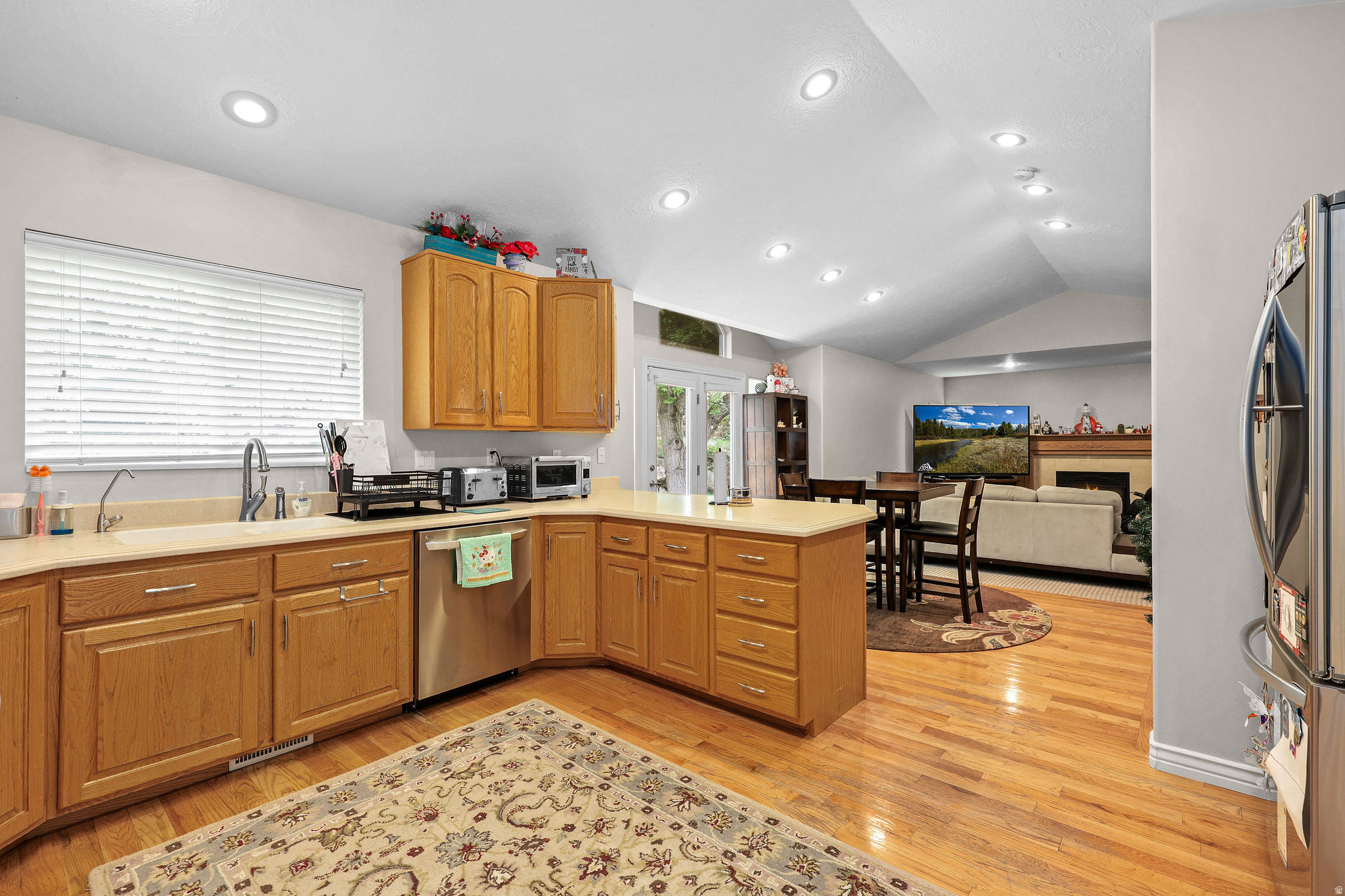 main property photo 8