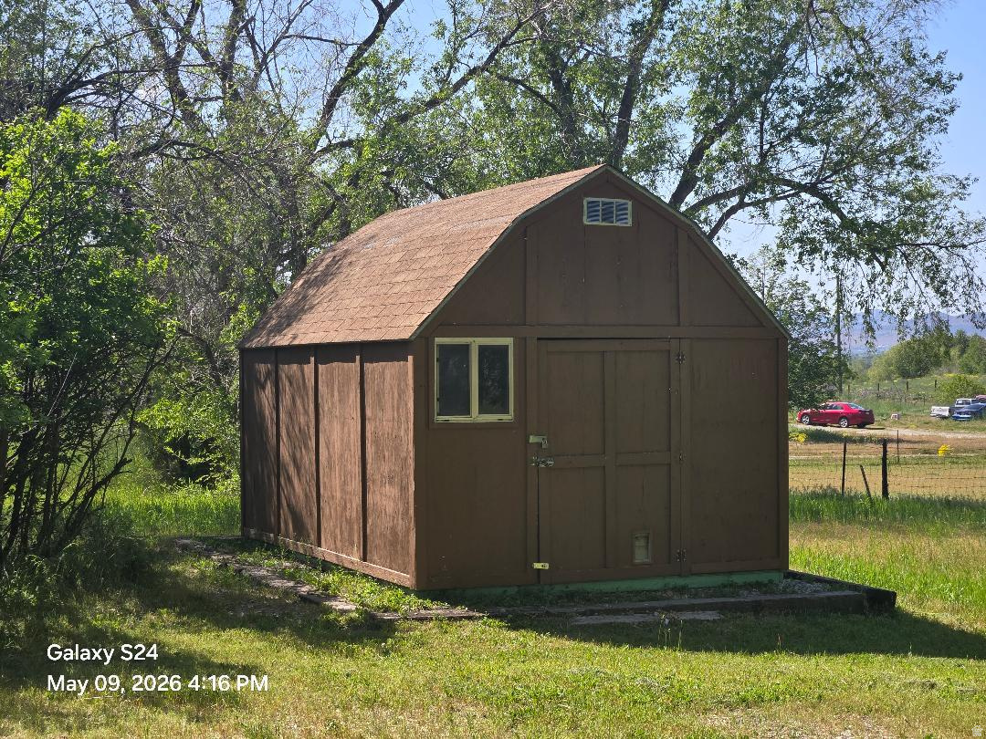main property photo 20