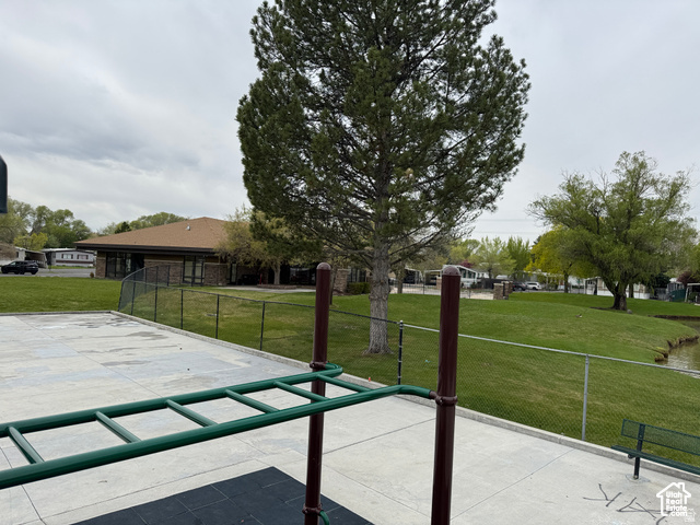 main property photo 18