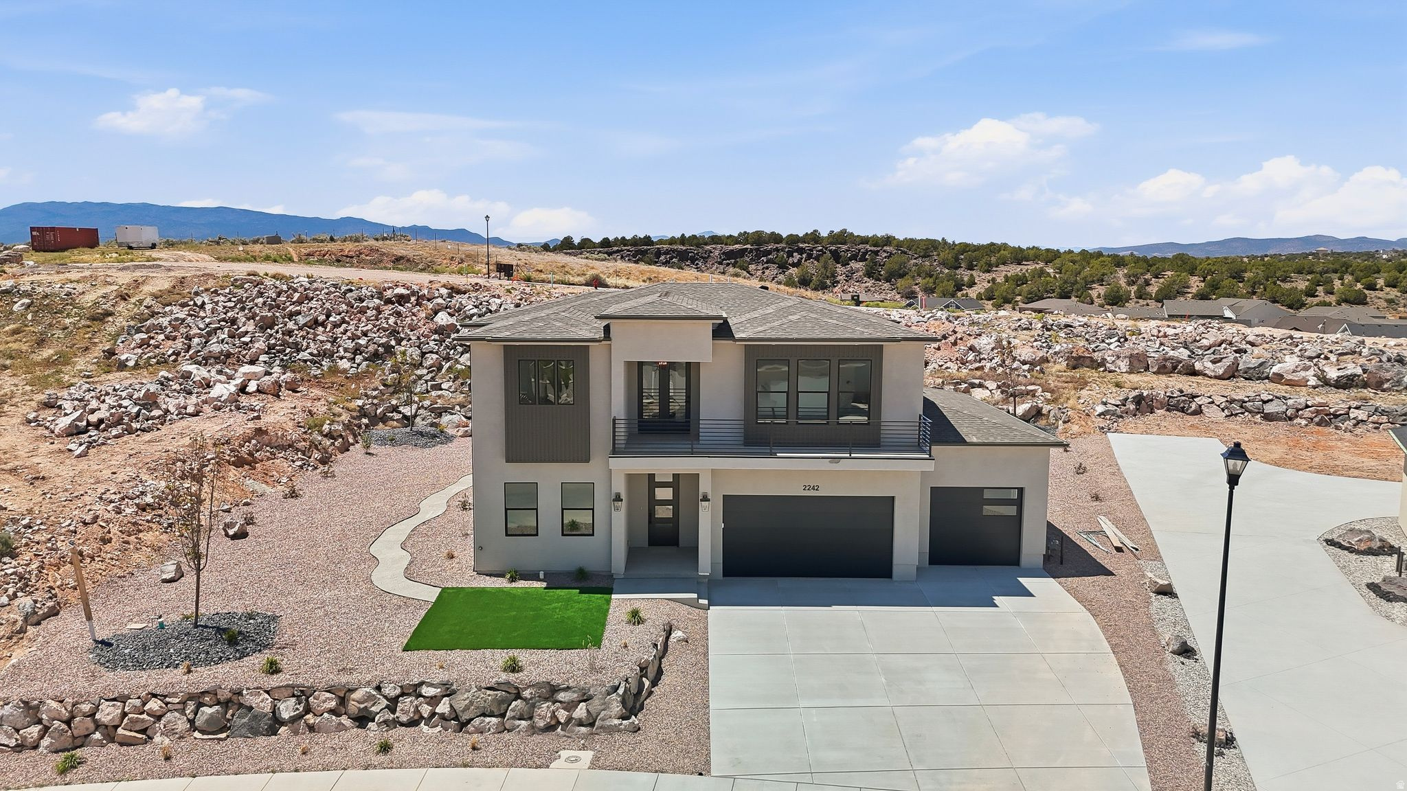 main property photo 2