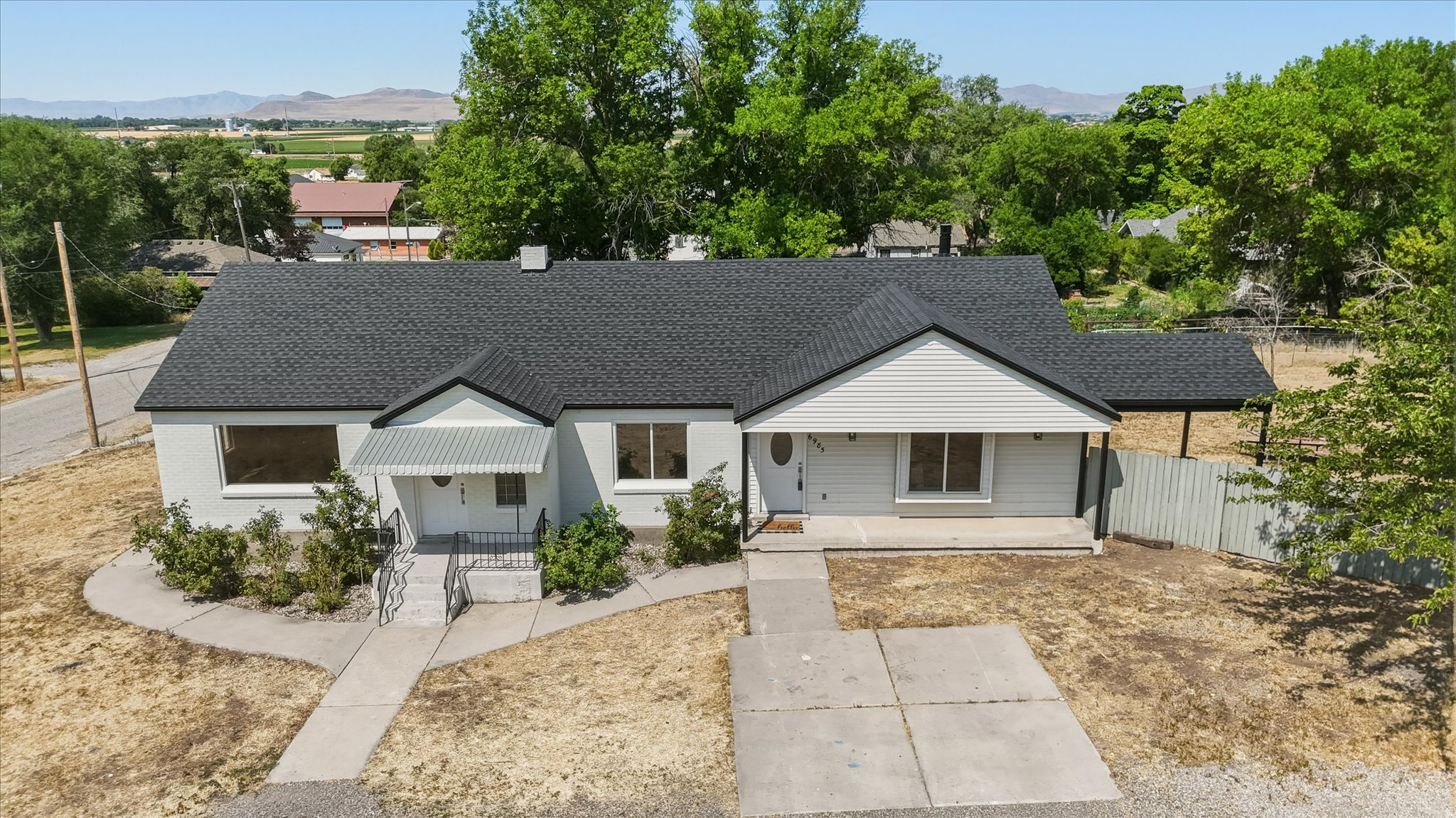 main property photo 35