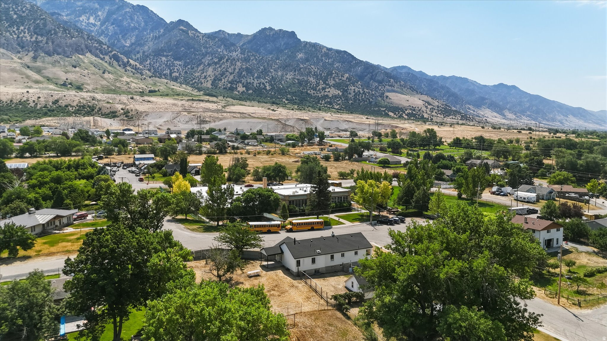 main property photo 39