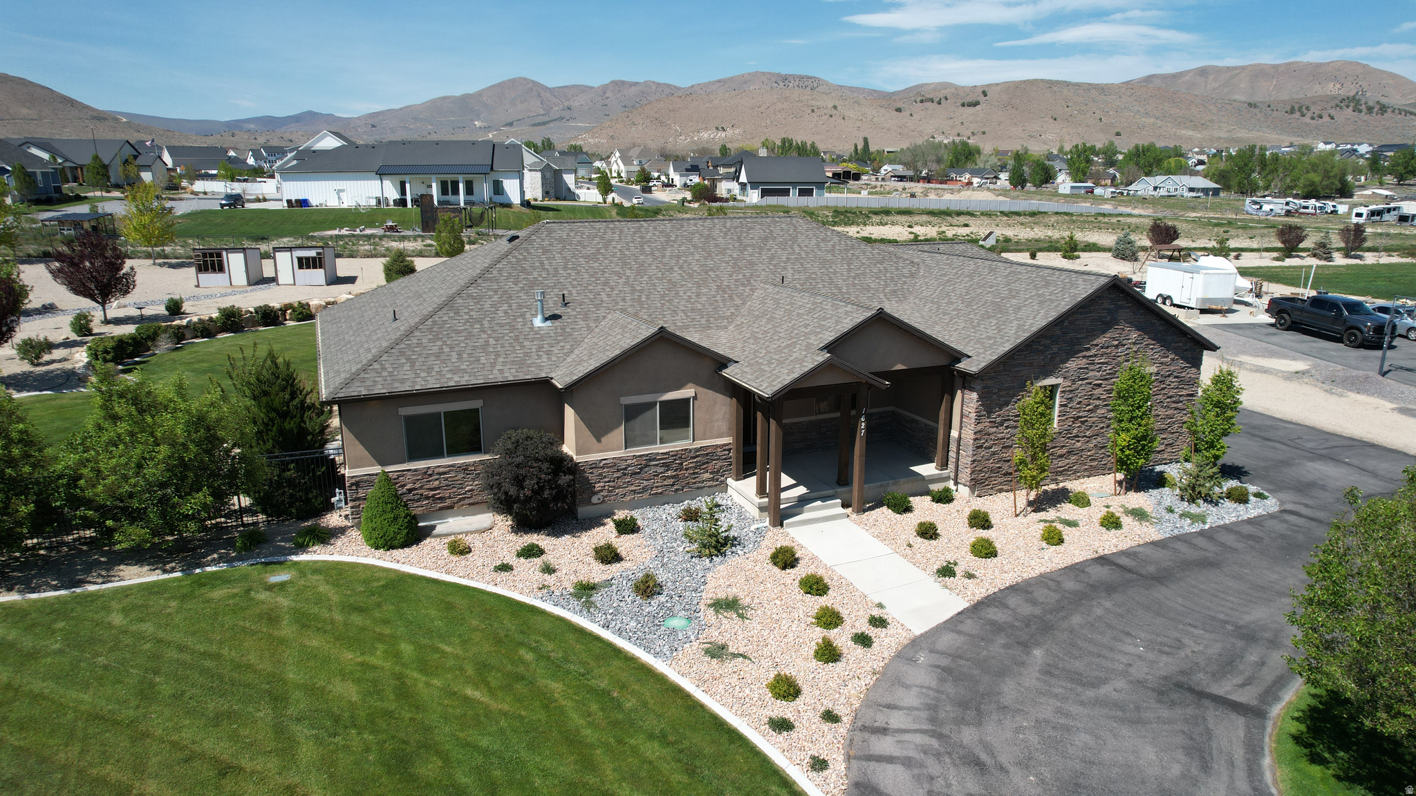 main property photo 78