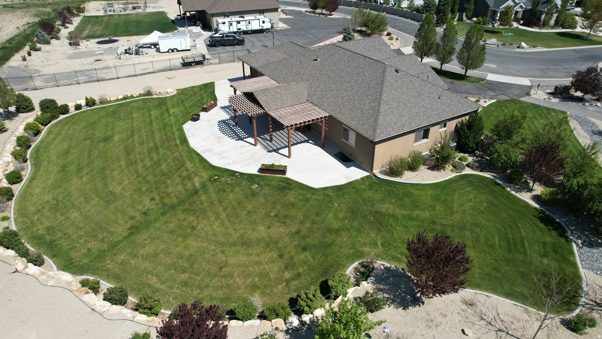 main property photo 80