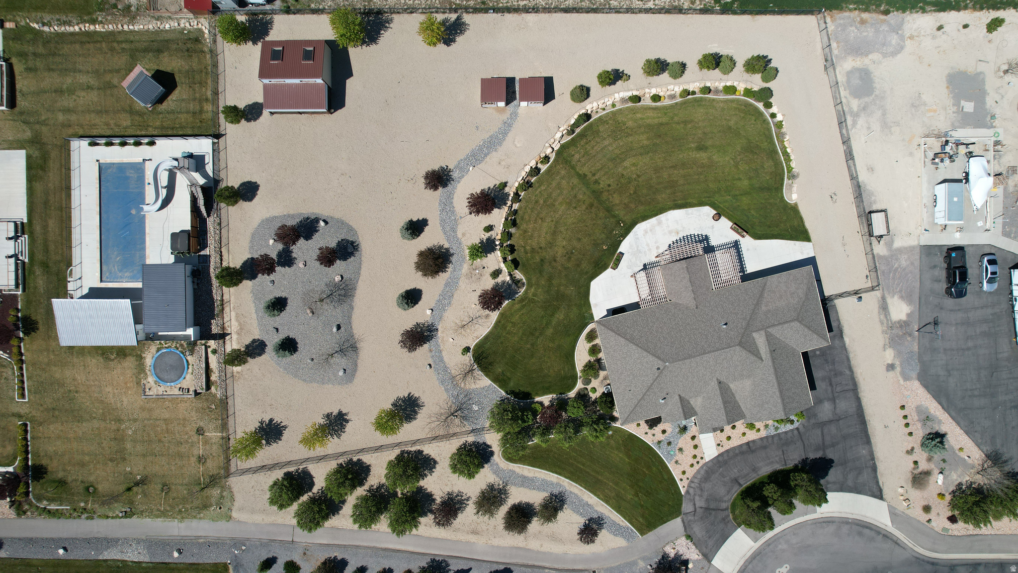 main property photo 84