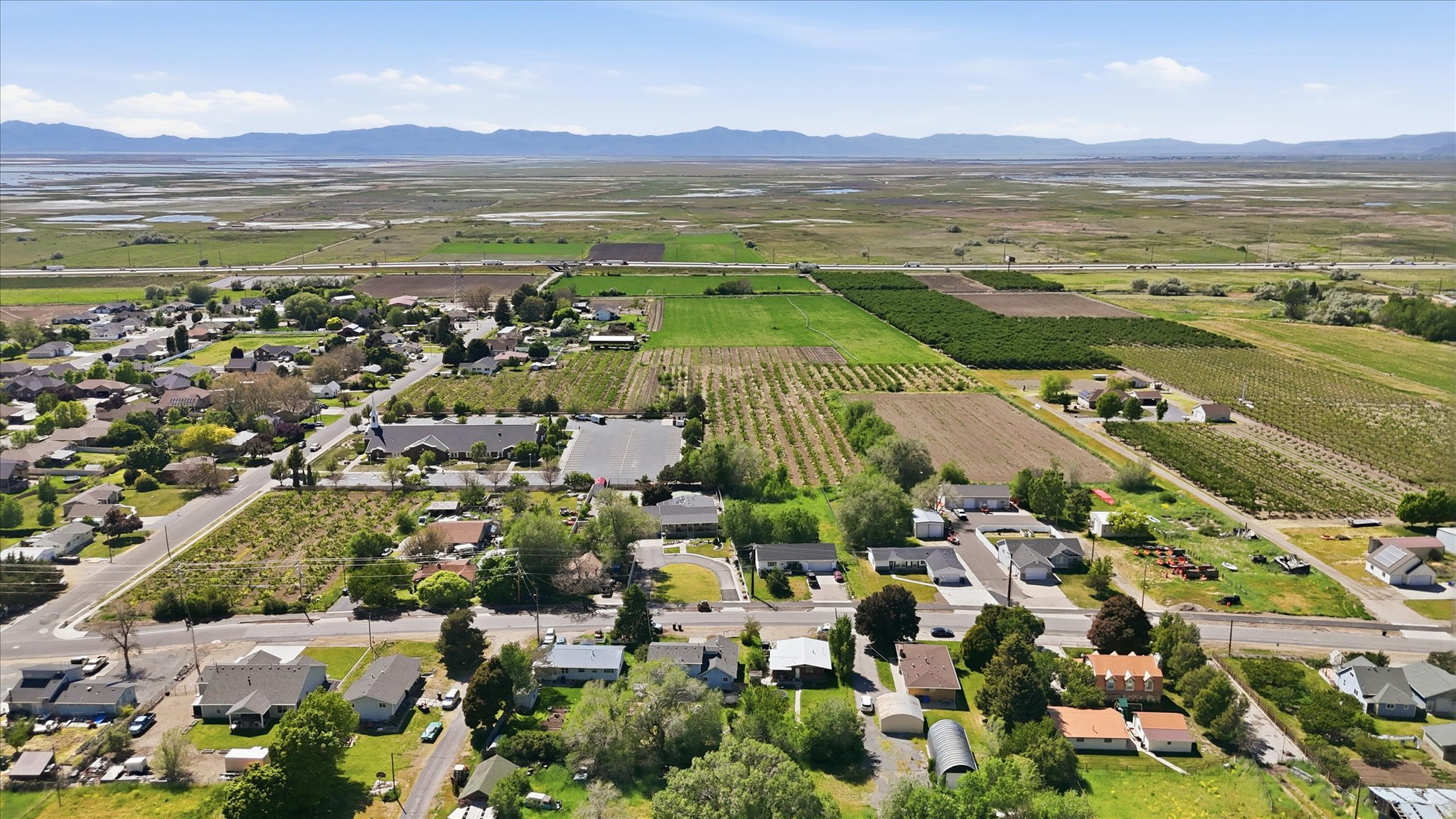 main property photo 16