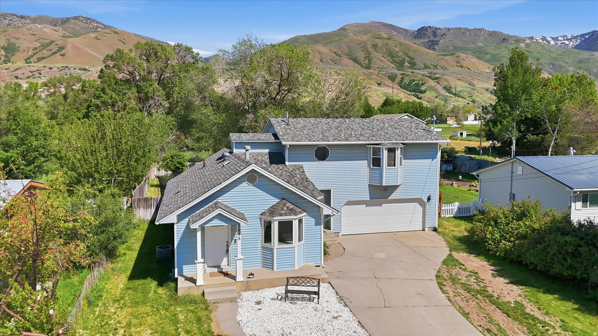 main property photo 22