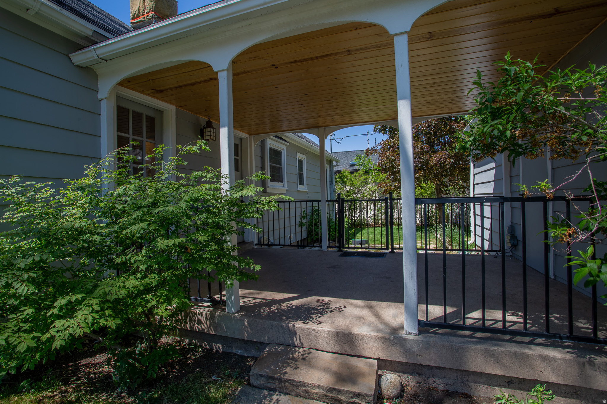 main property photo 22