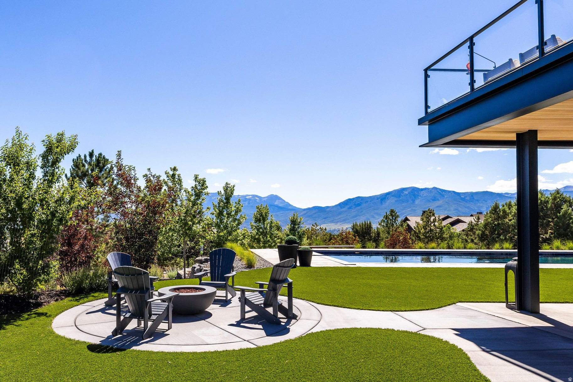 main property photo 61