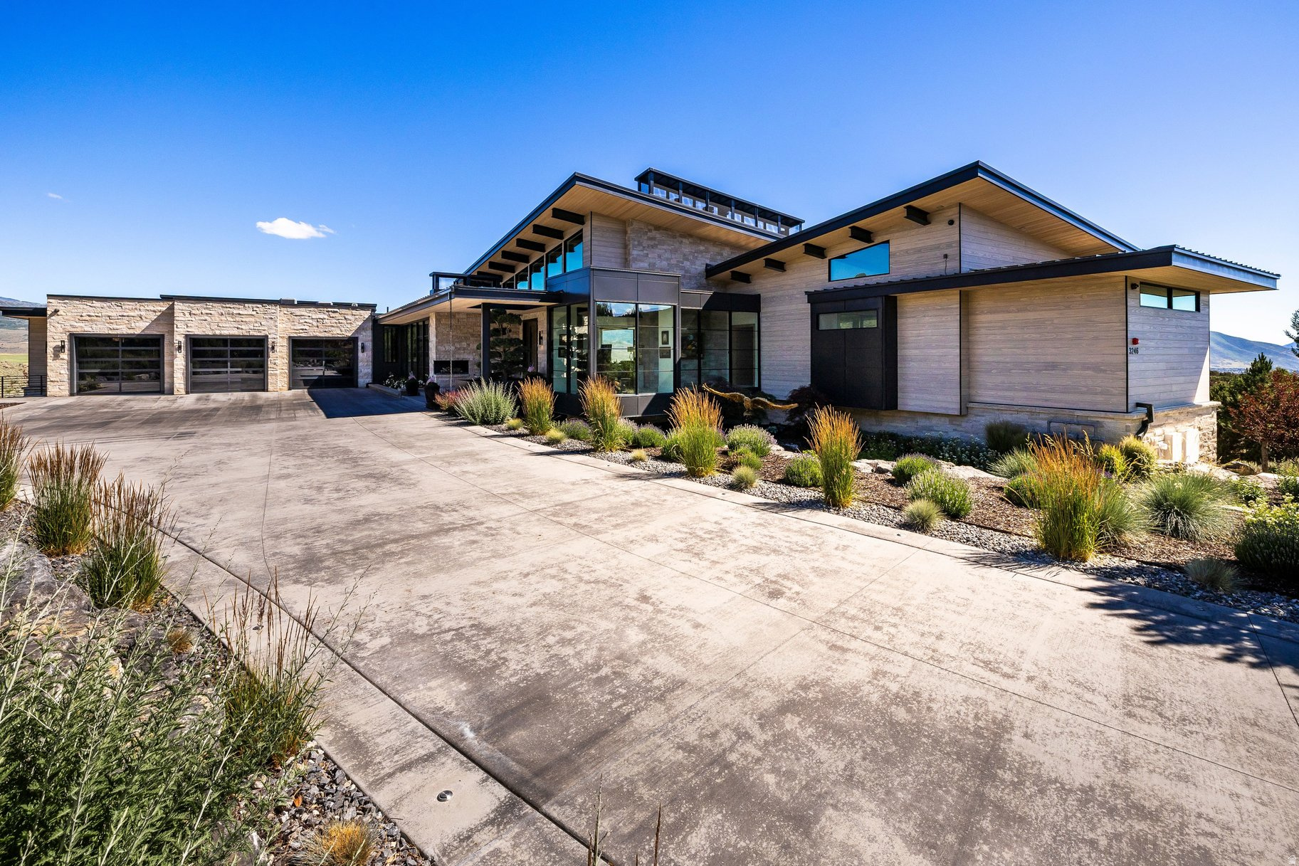 main property photo 80