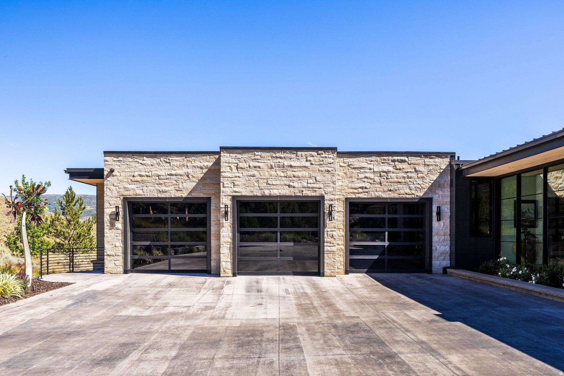 main property photo 85