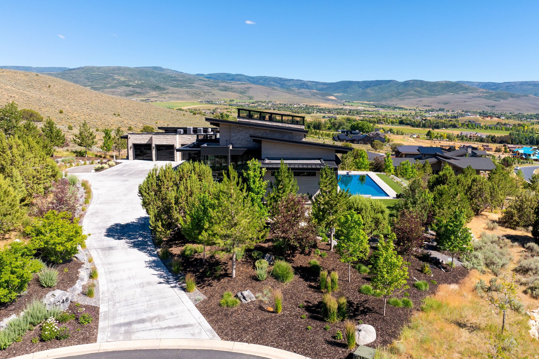 main property photo 88