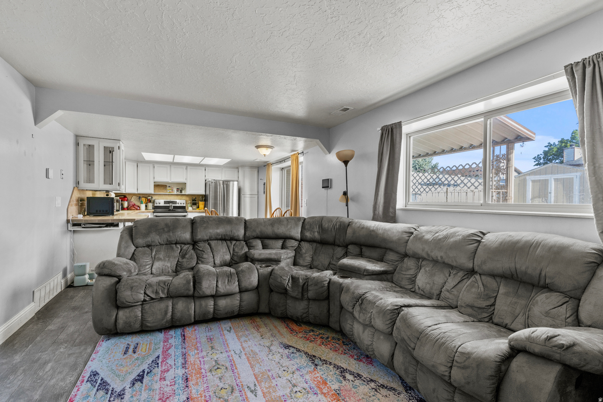 main property photo 14