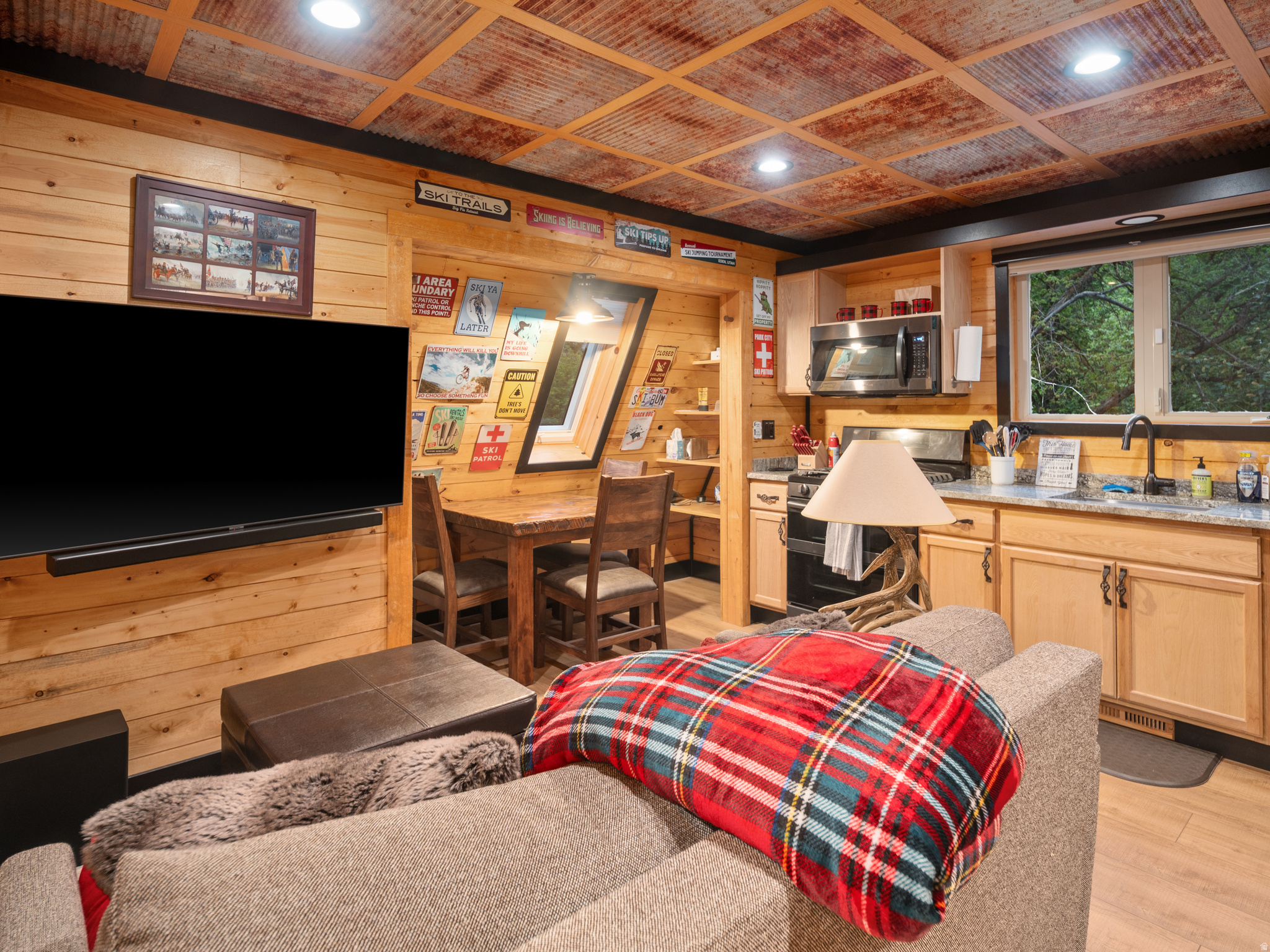 main property photo 134