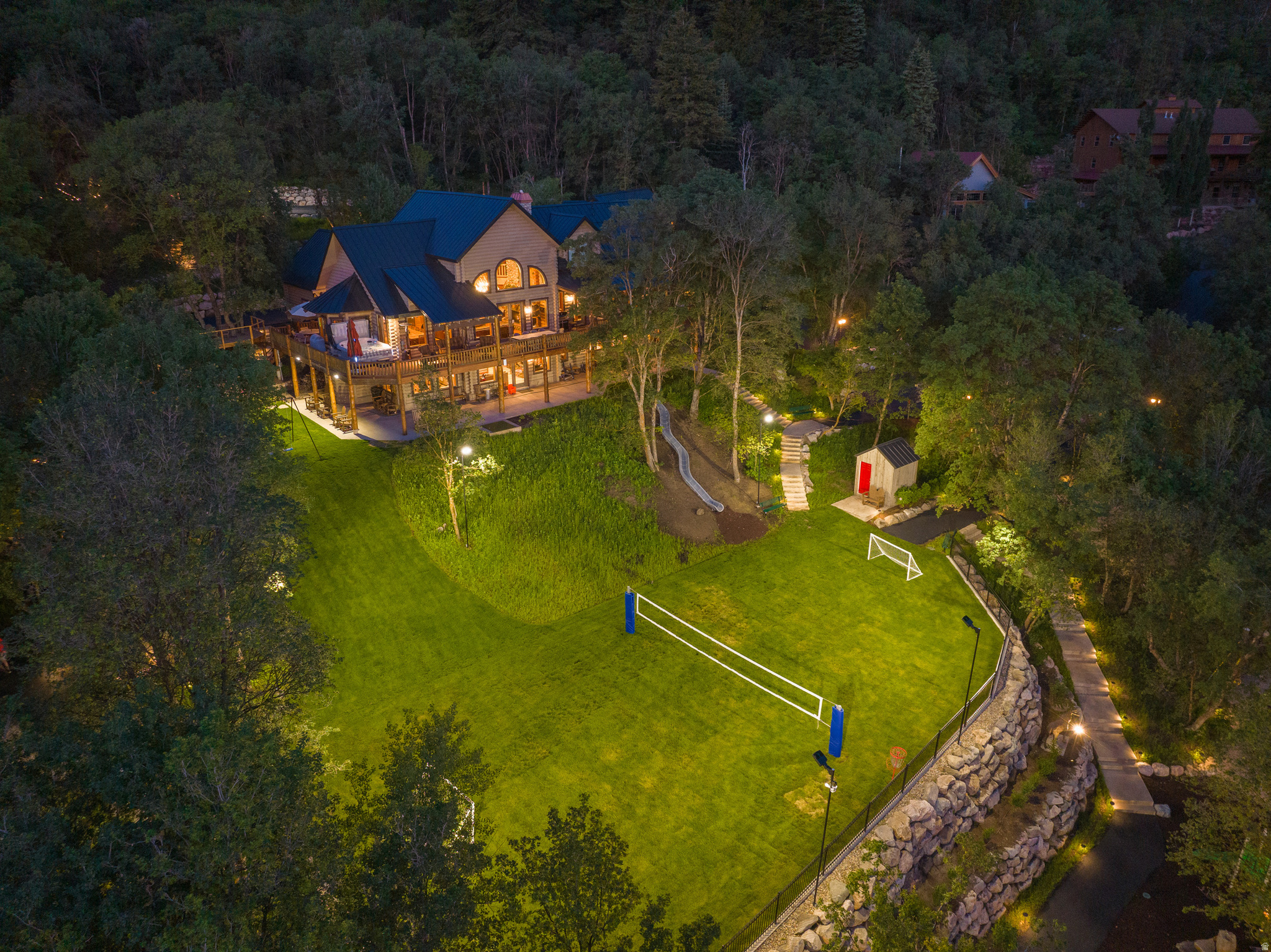main property photo 16