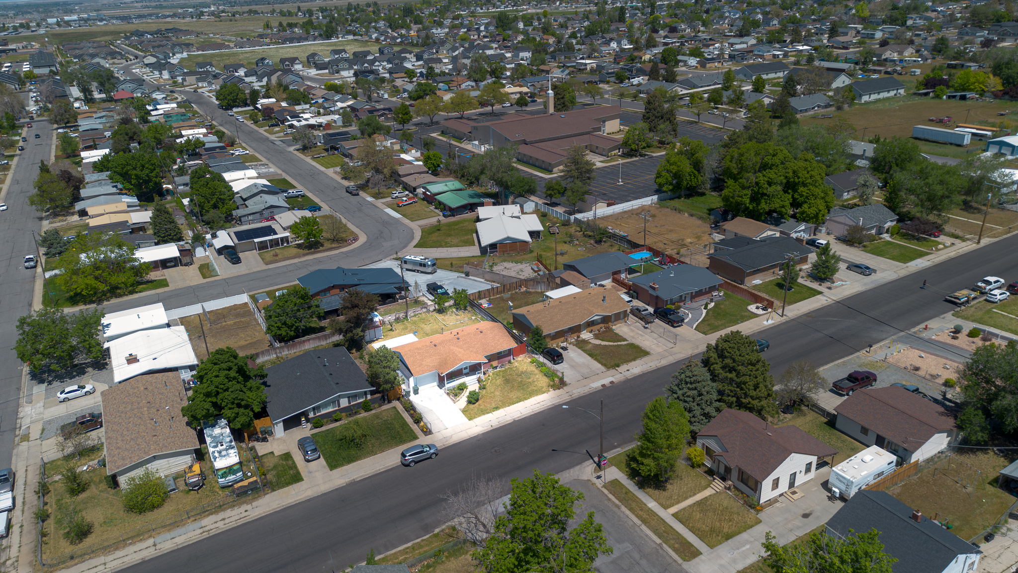 main property photo 27