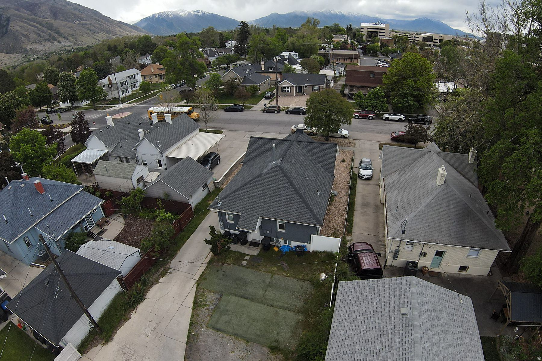 main property photo 35