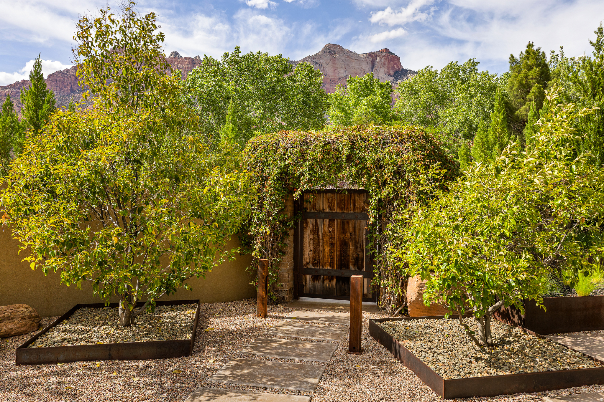 main property photo 34