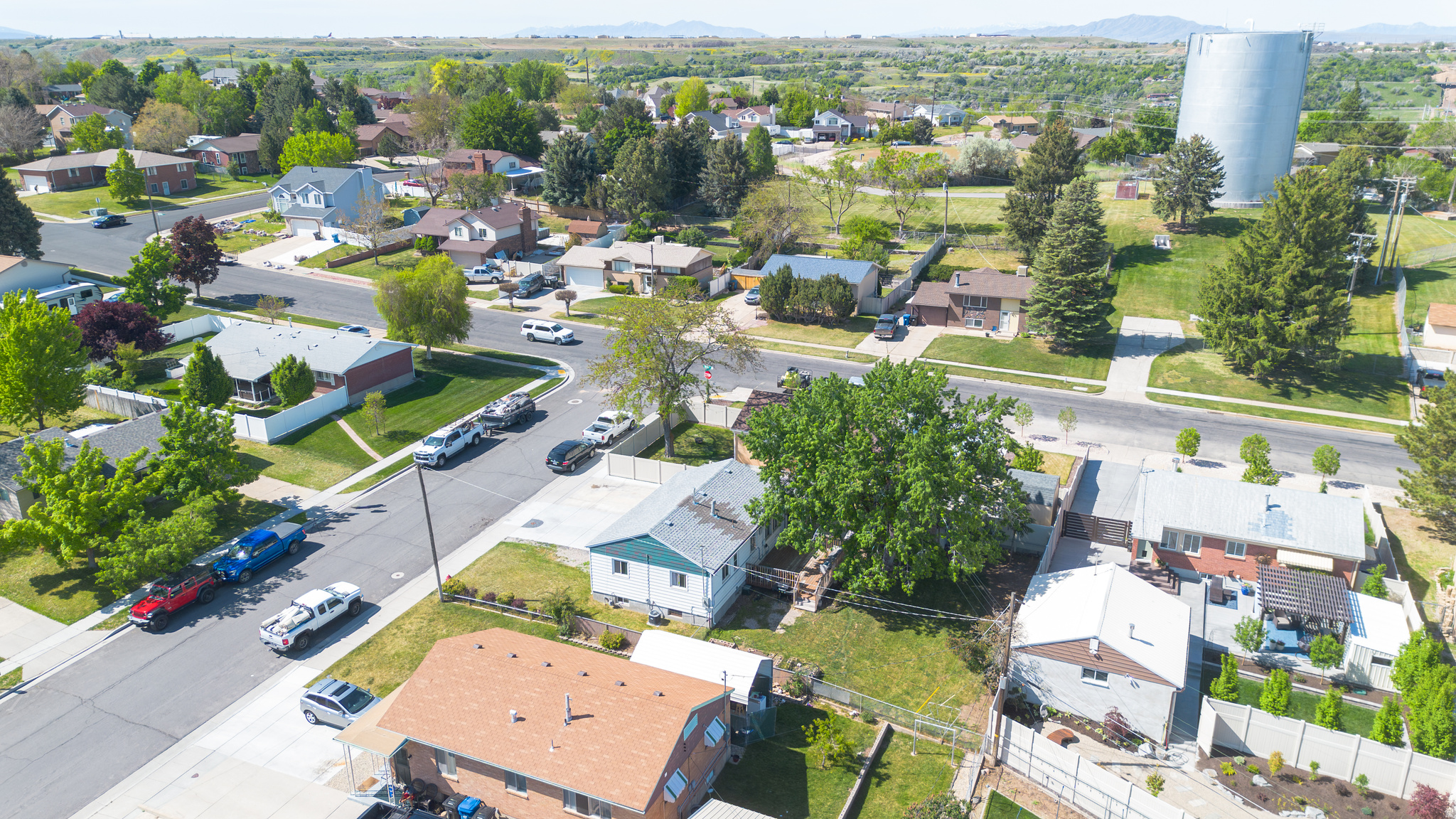 main property photo 33