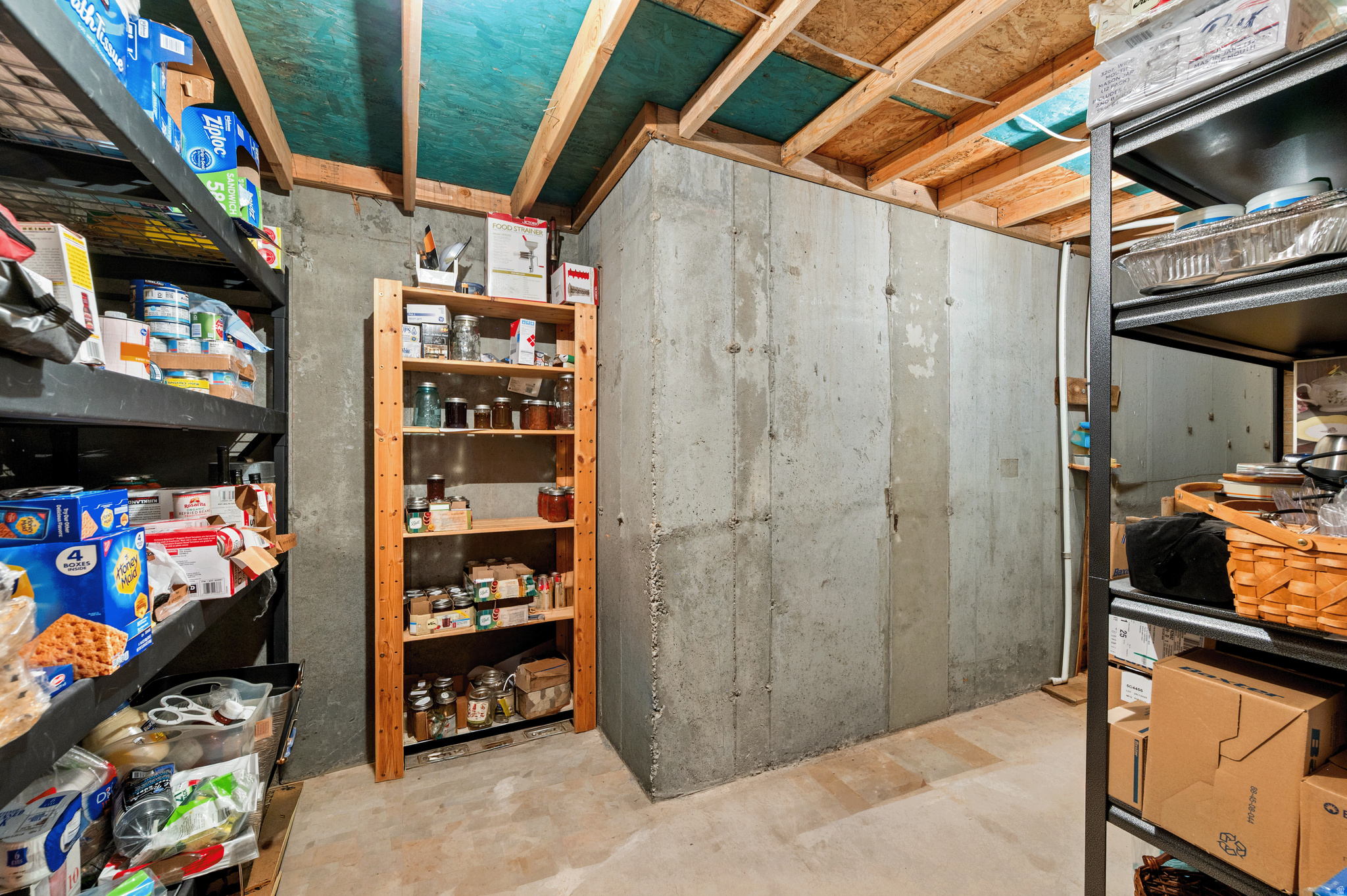 main property photo 24