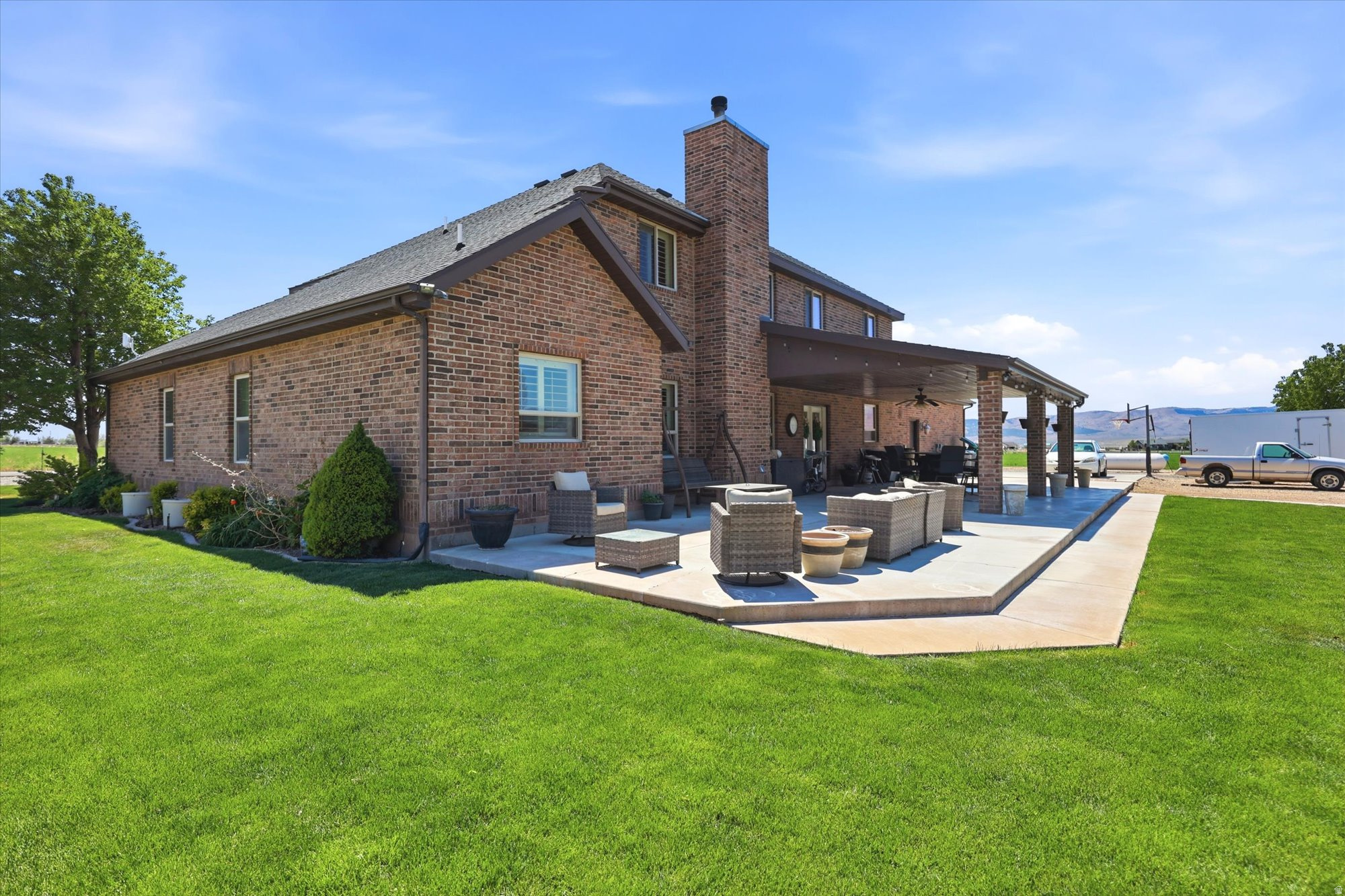 main property photo 59
