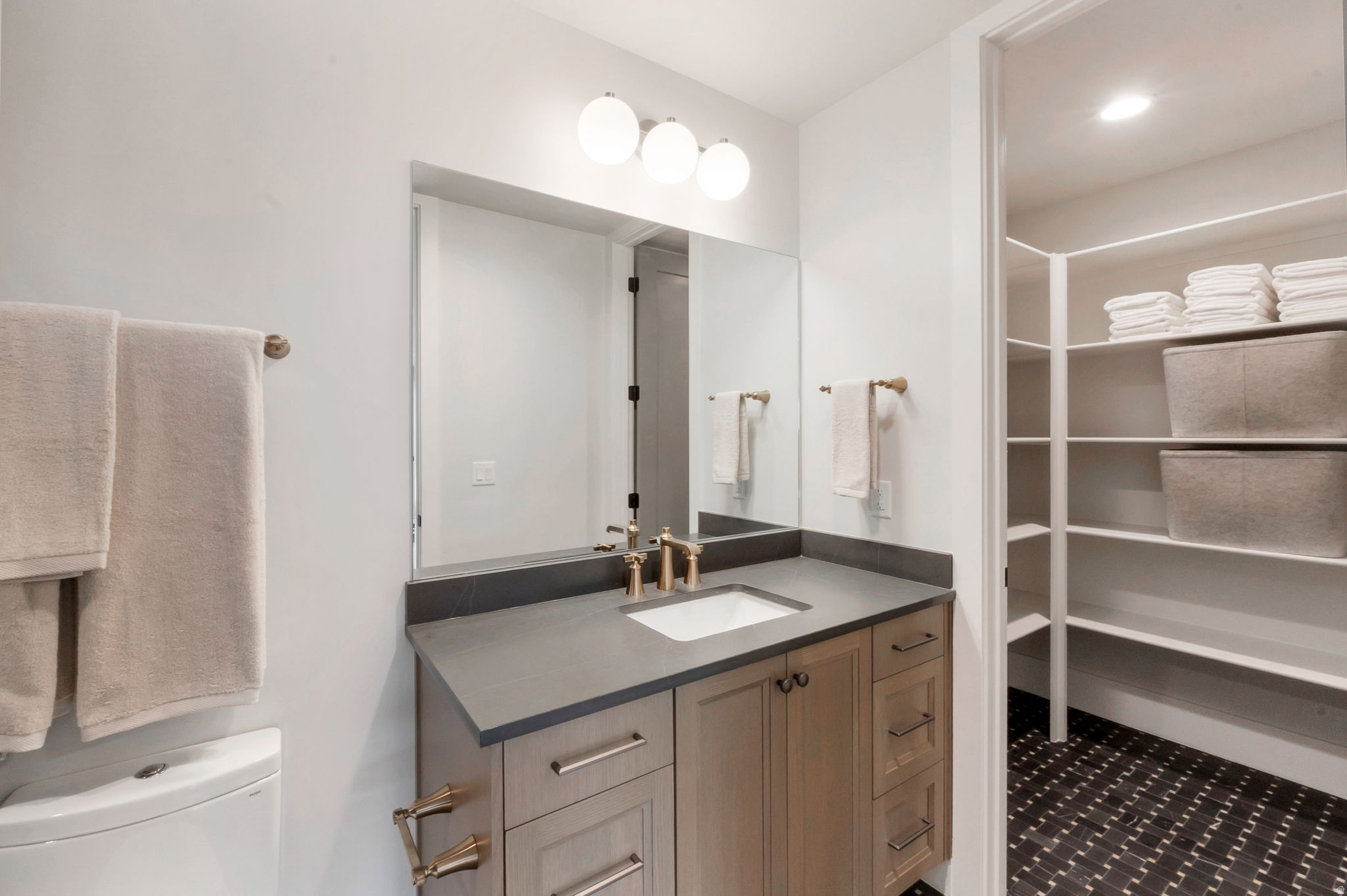 main property photo 69