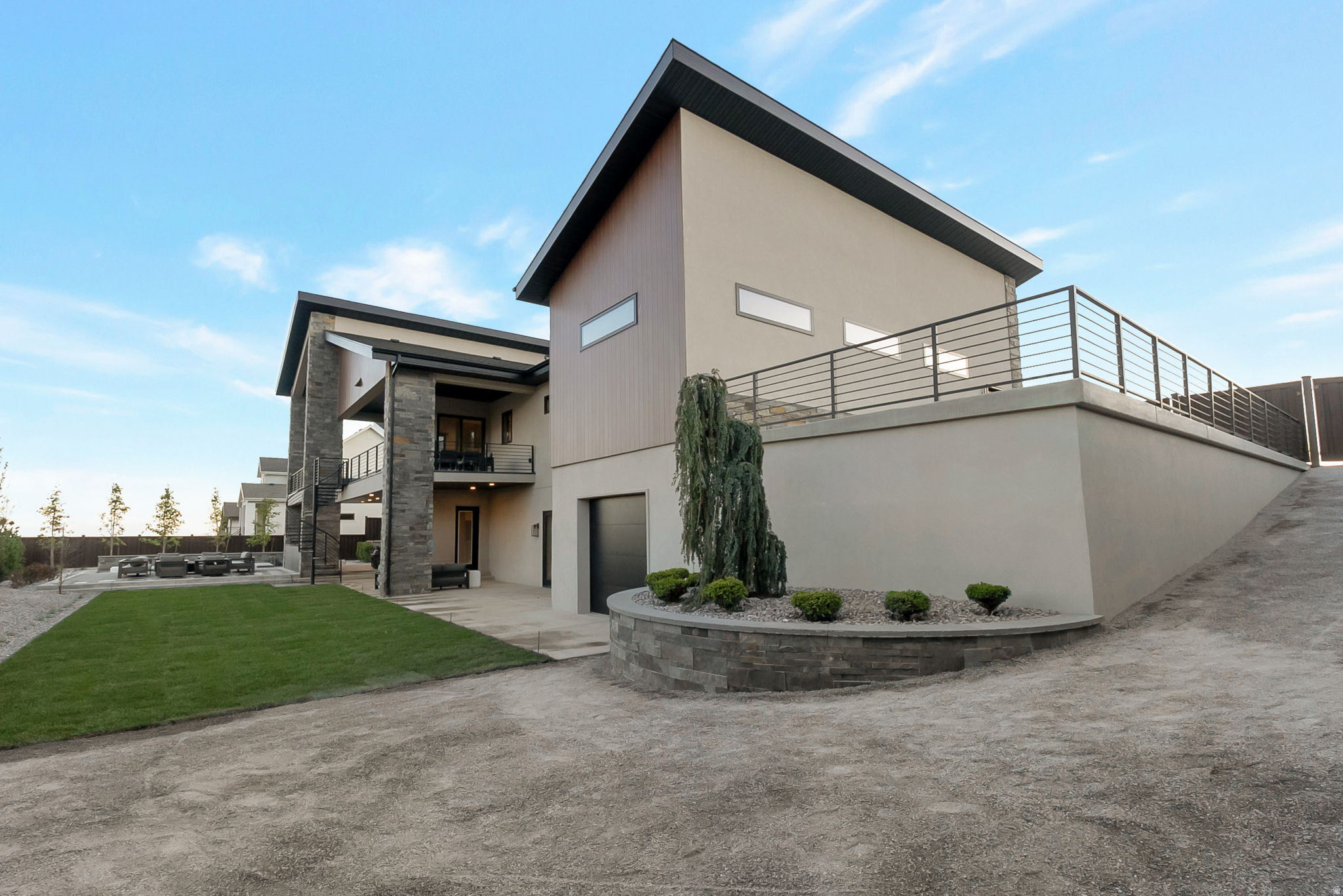 main property photo 85